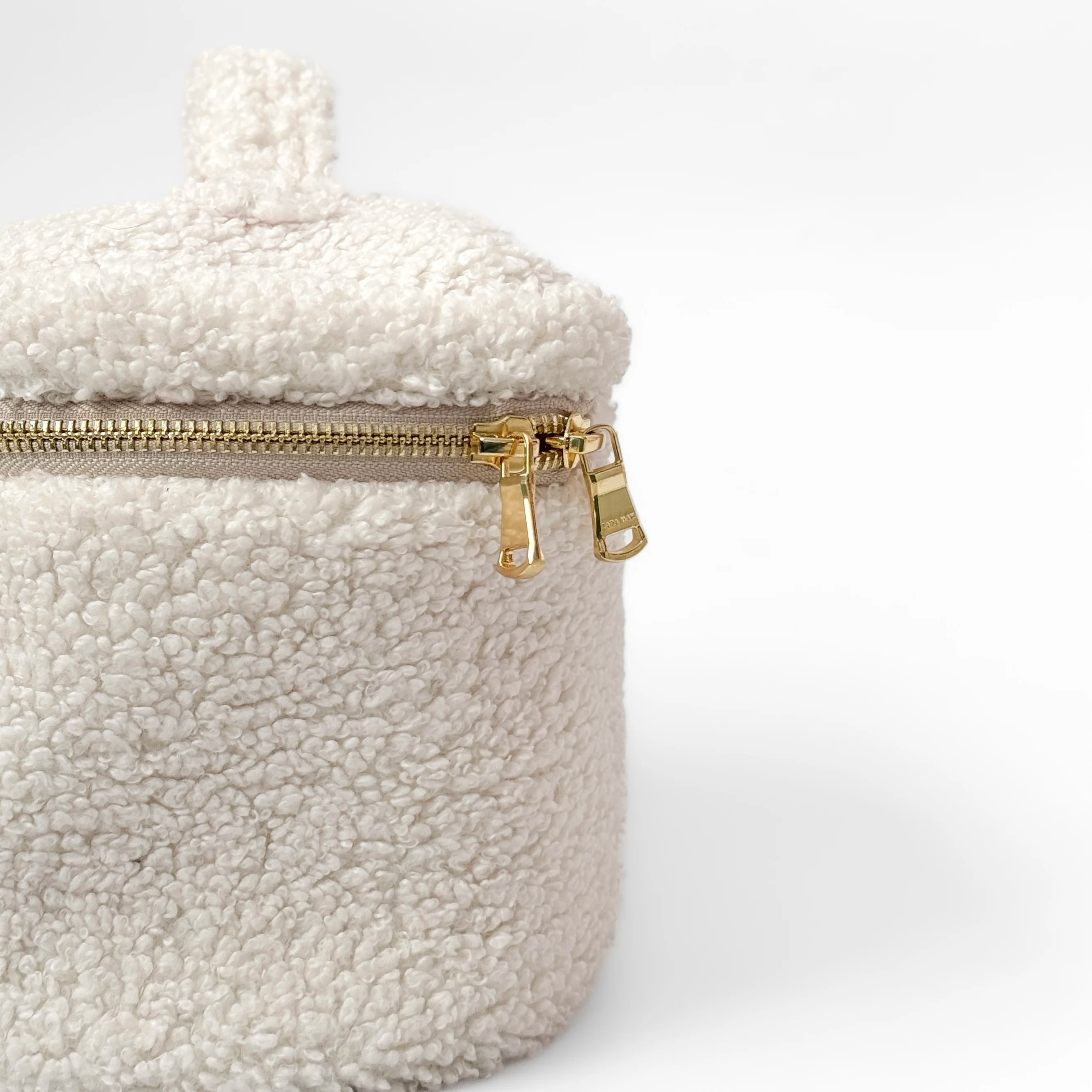 TEDDY cosmetic bag white chest