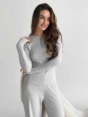 Ribbed knitted suit wide pants and longsleeves gray