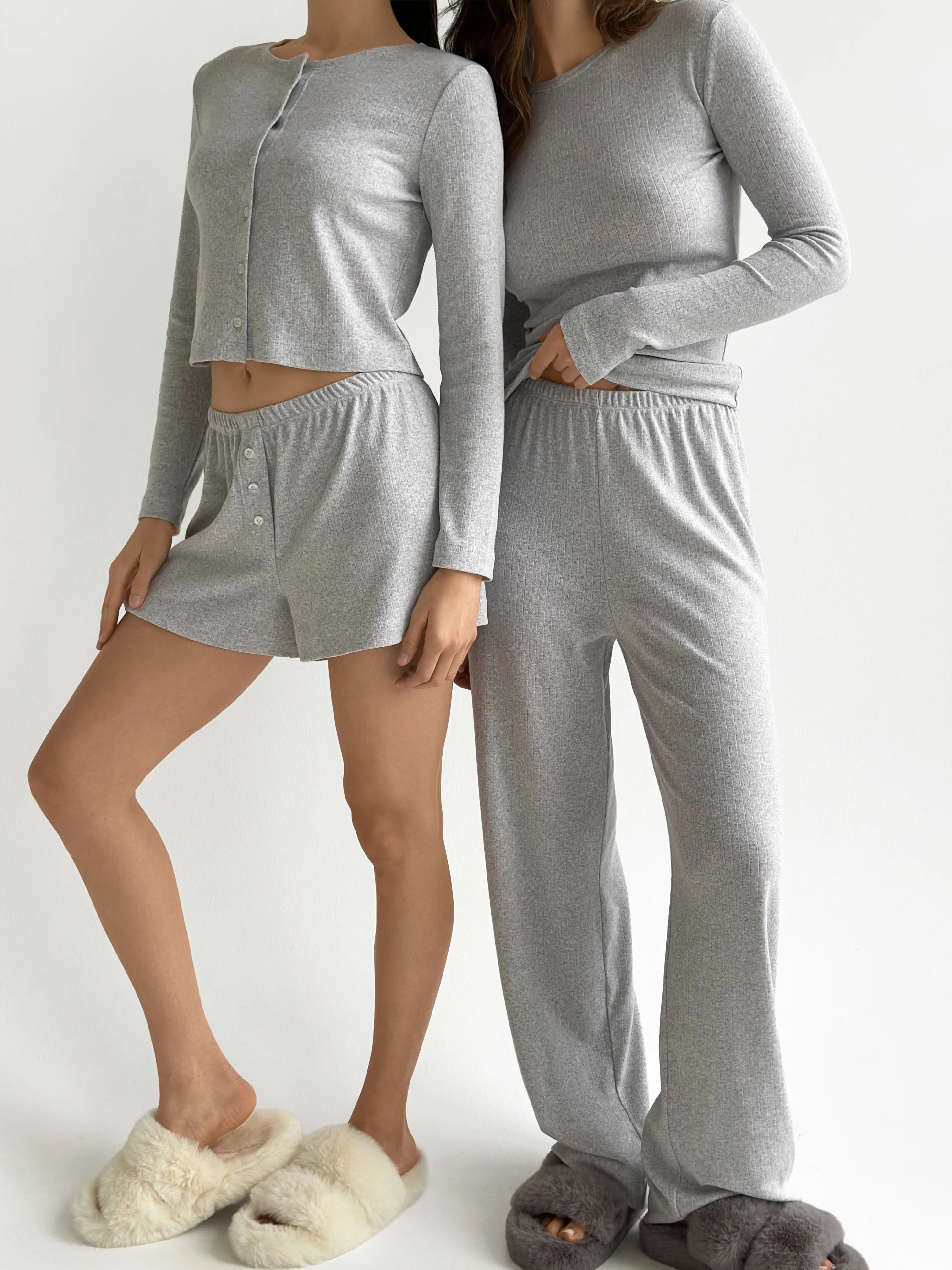 Ribbed knitted suit wide pants and longsleeves gray