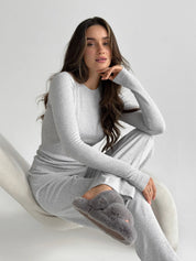 Ribbed knitted suit wide pants and longsleeves gray