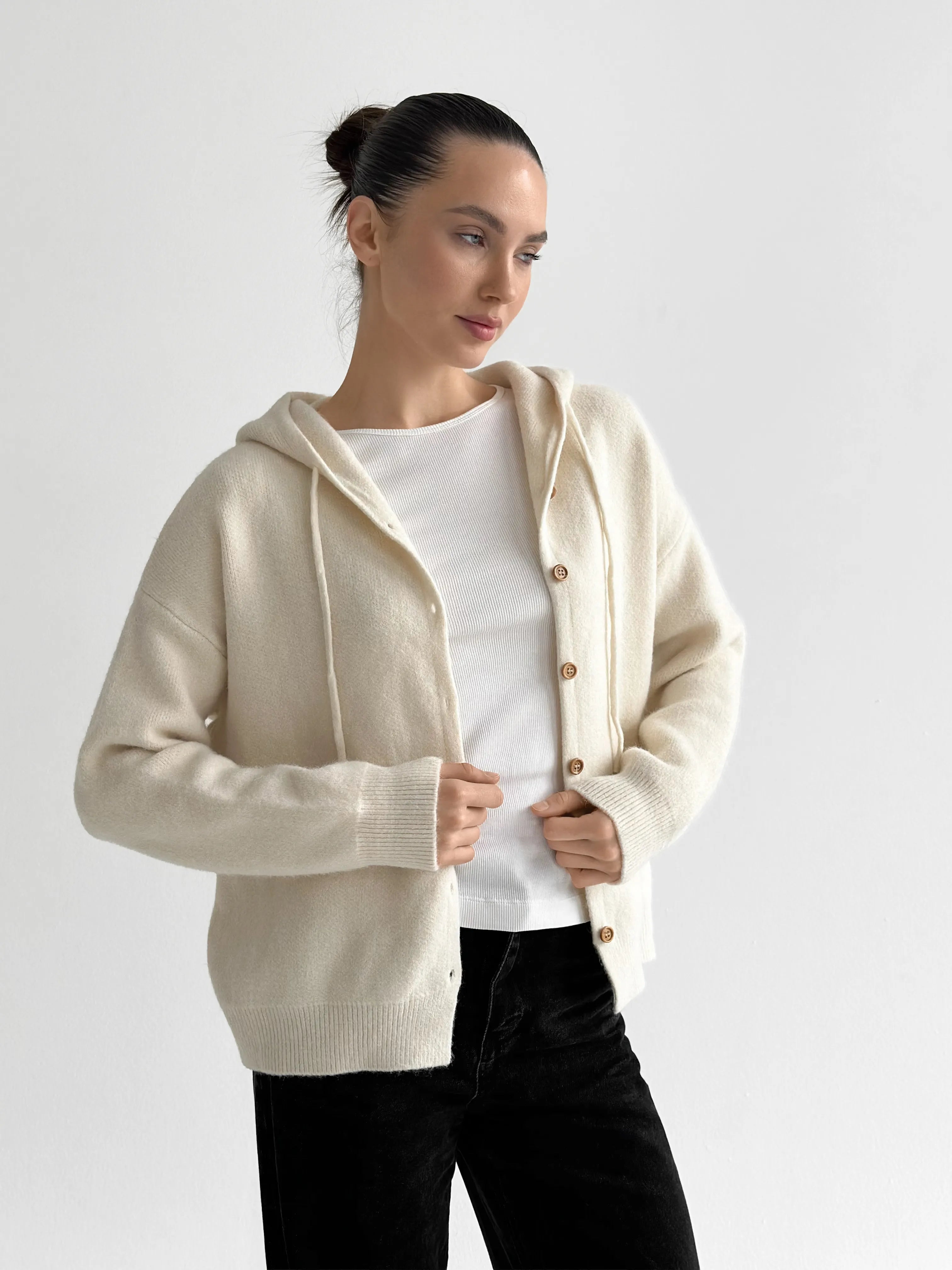 Hooded cardigan with brown buttons, milky