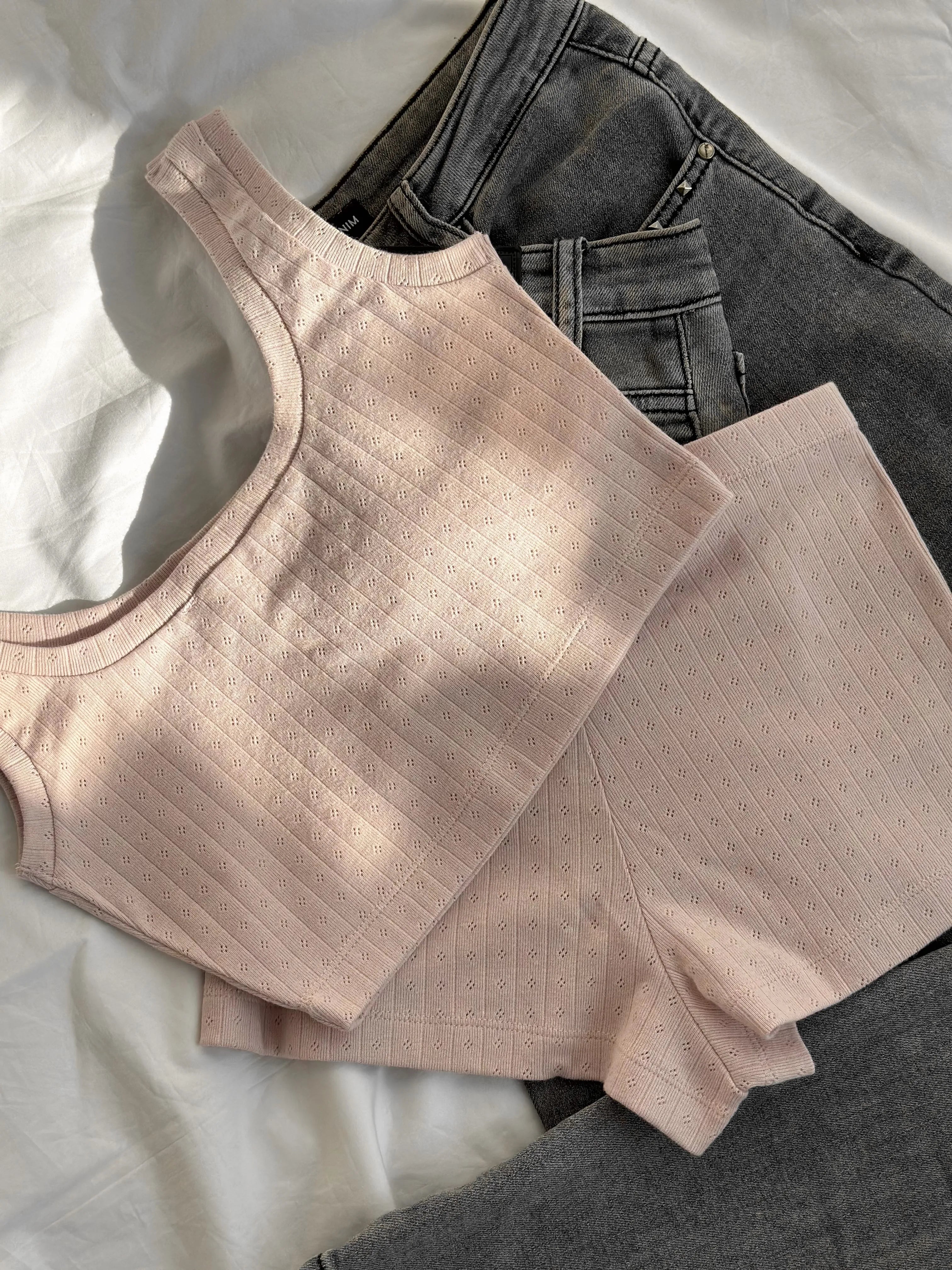 Ribbed mini shorts powder