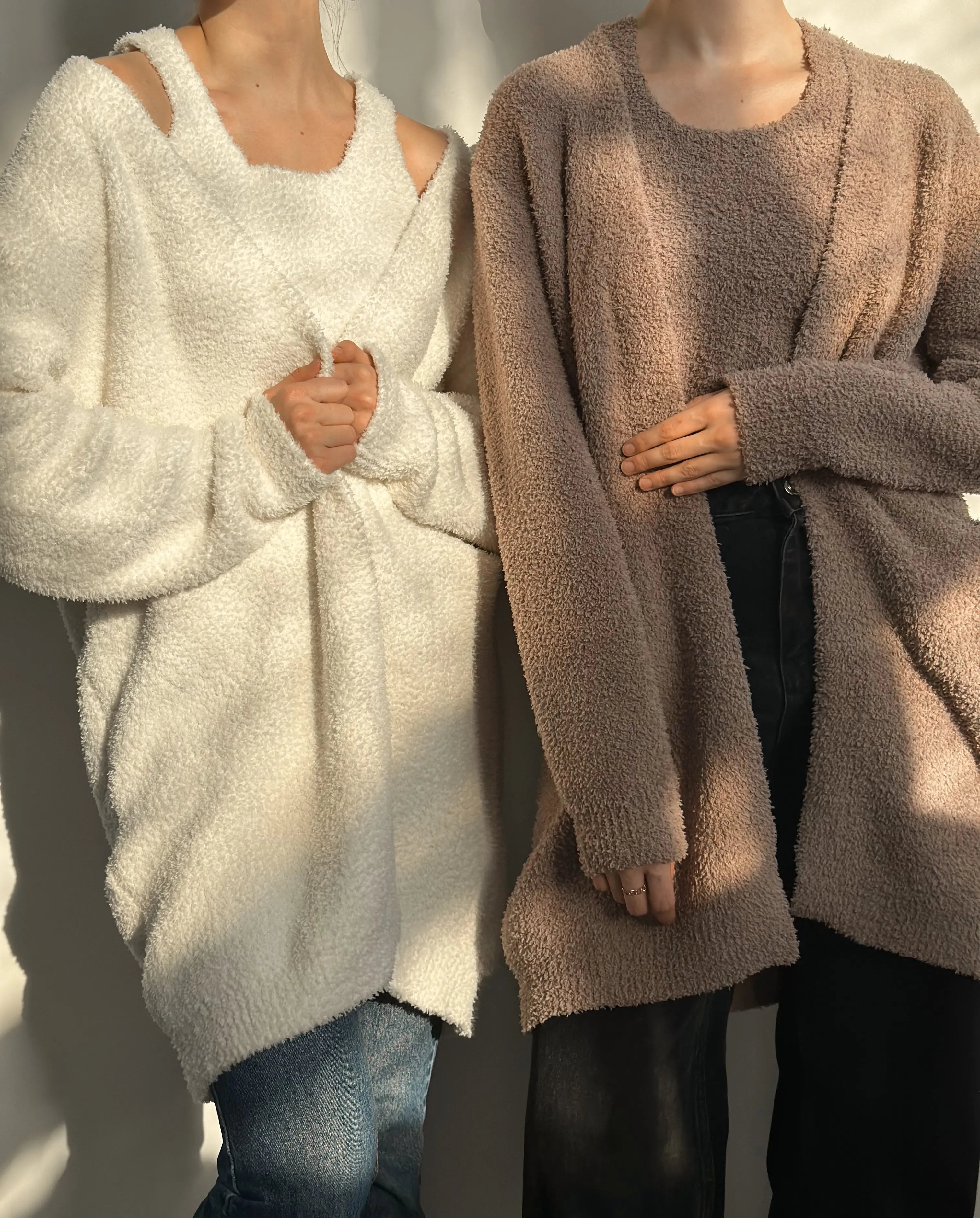 Soft knitted fluffy cardigan brown
