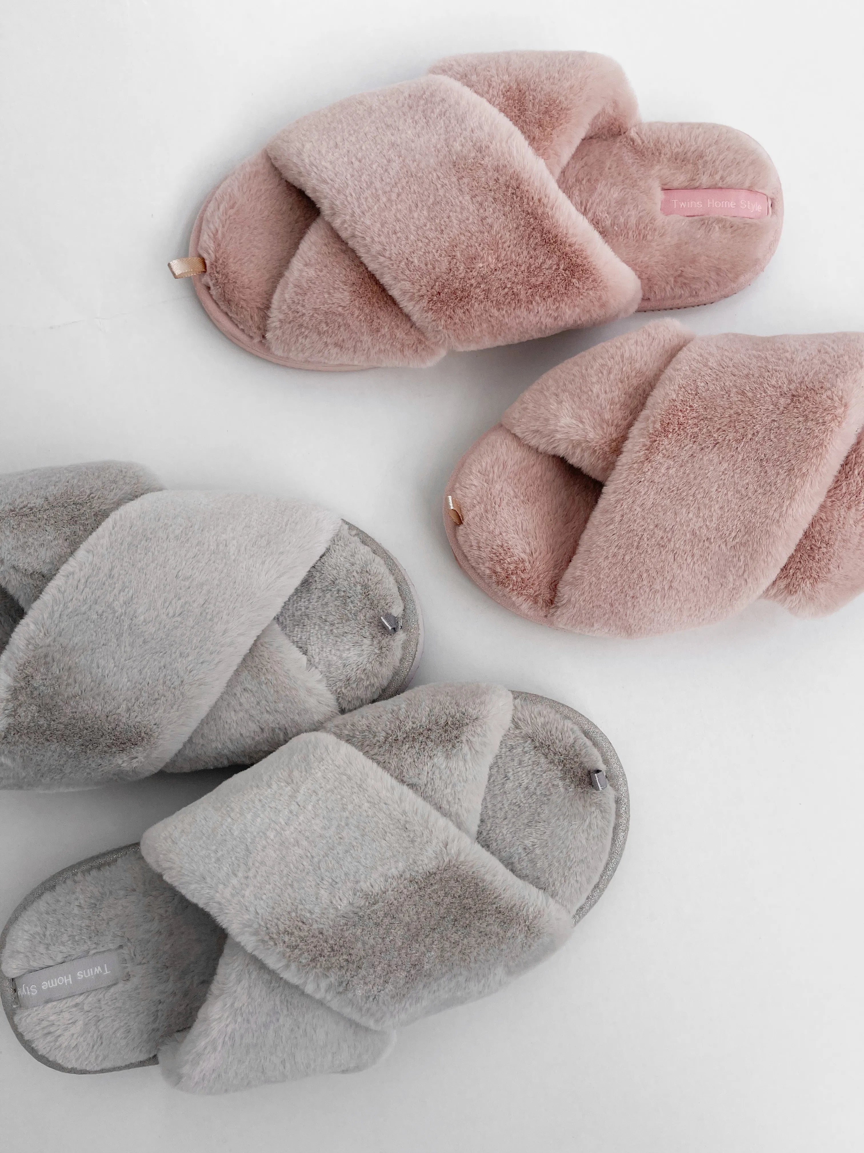 Women's slippers HS-LUX fur cross pink