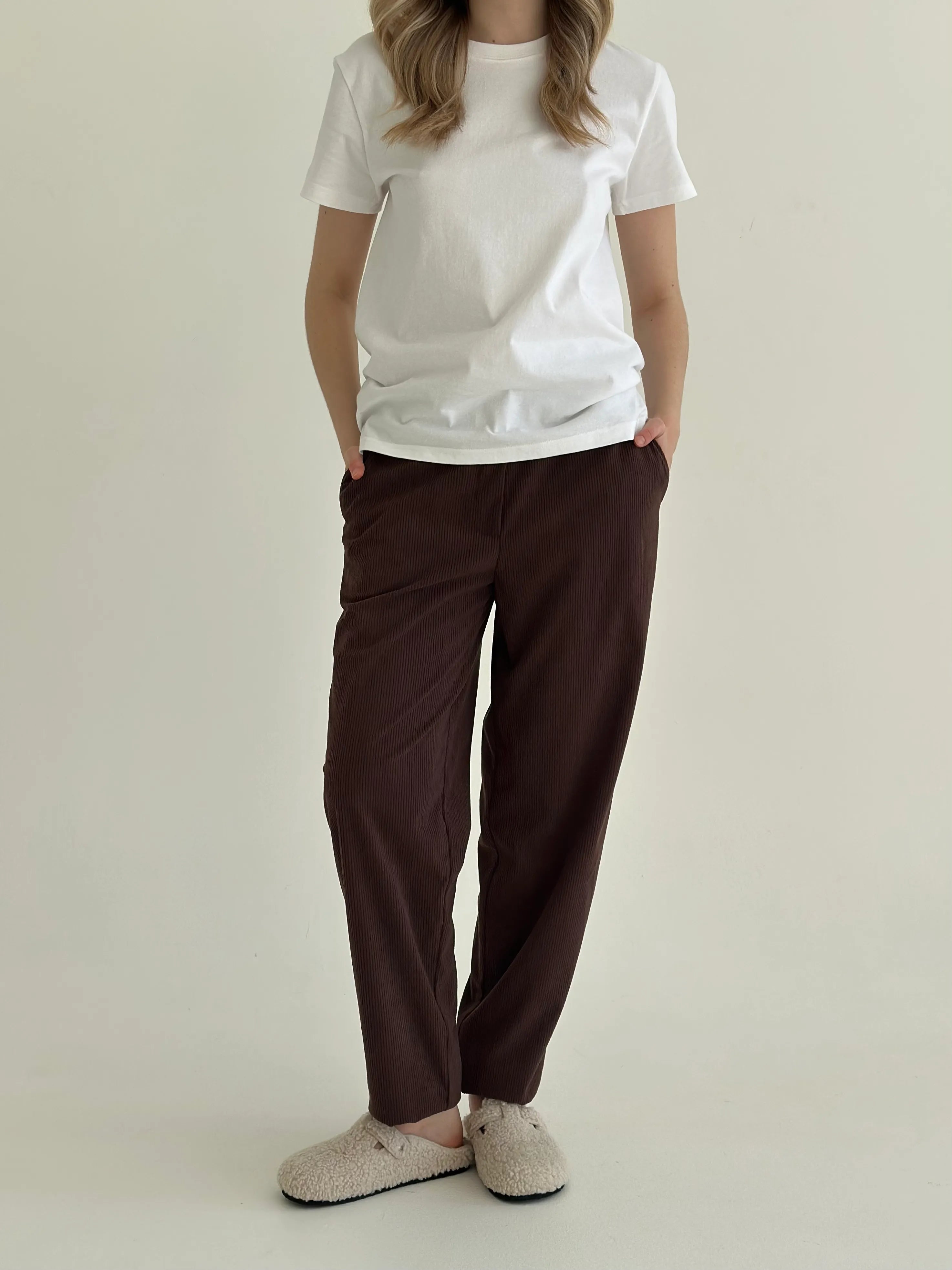 Corduroy pants MOMI brown