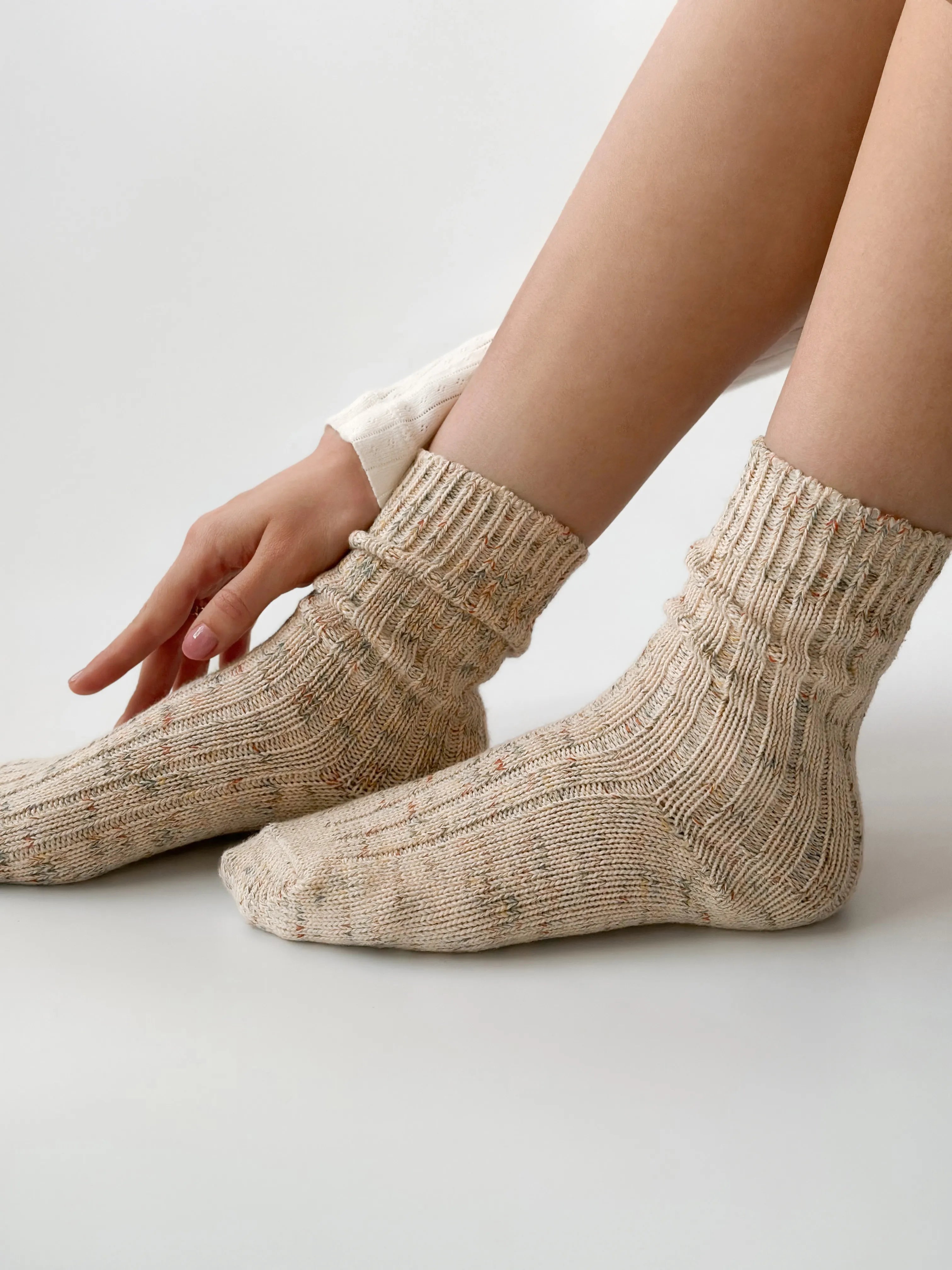 Melange unbleached green socks