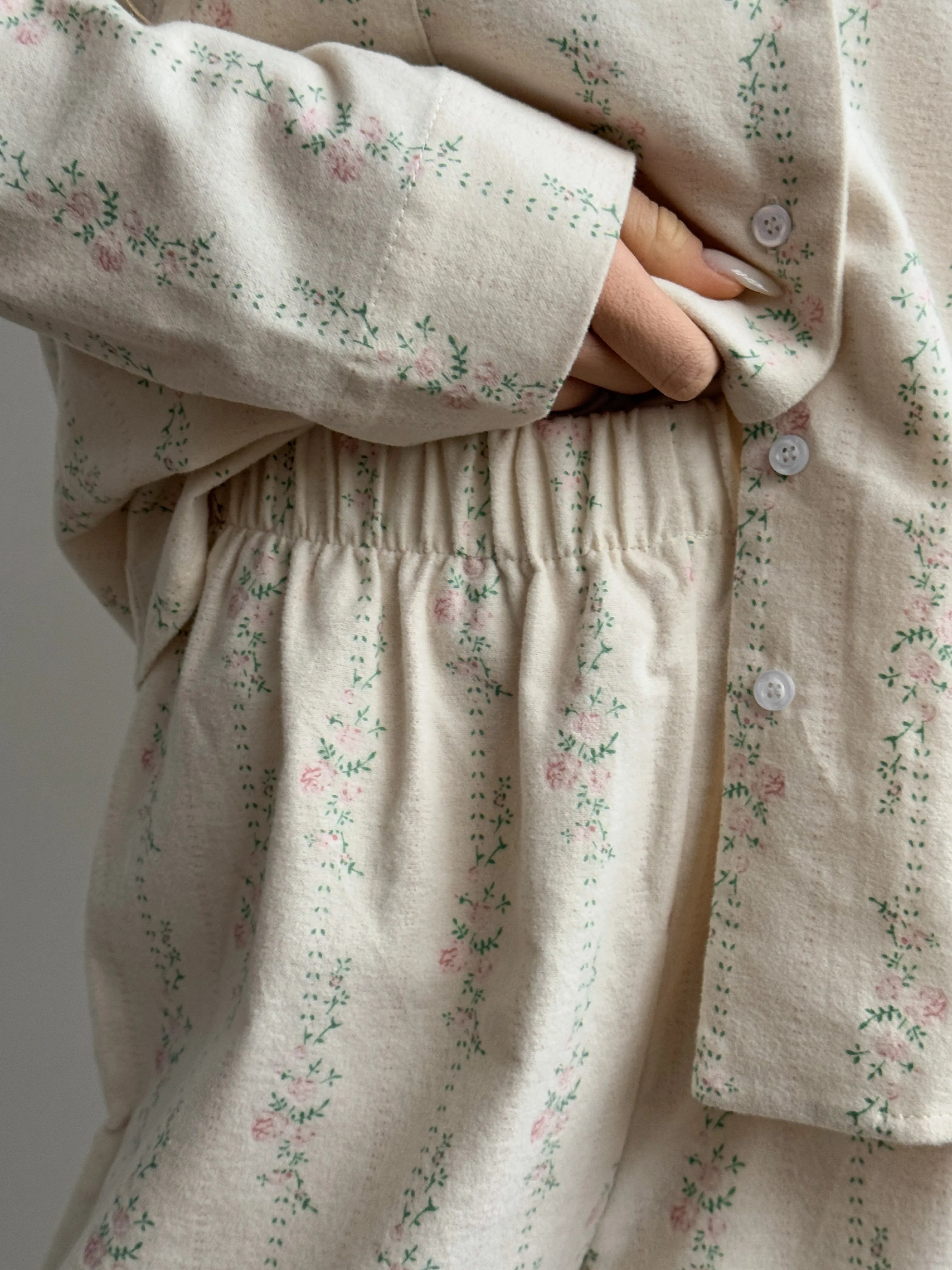 Flannel pajama set milky "flower"
