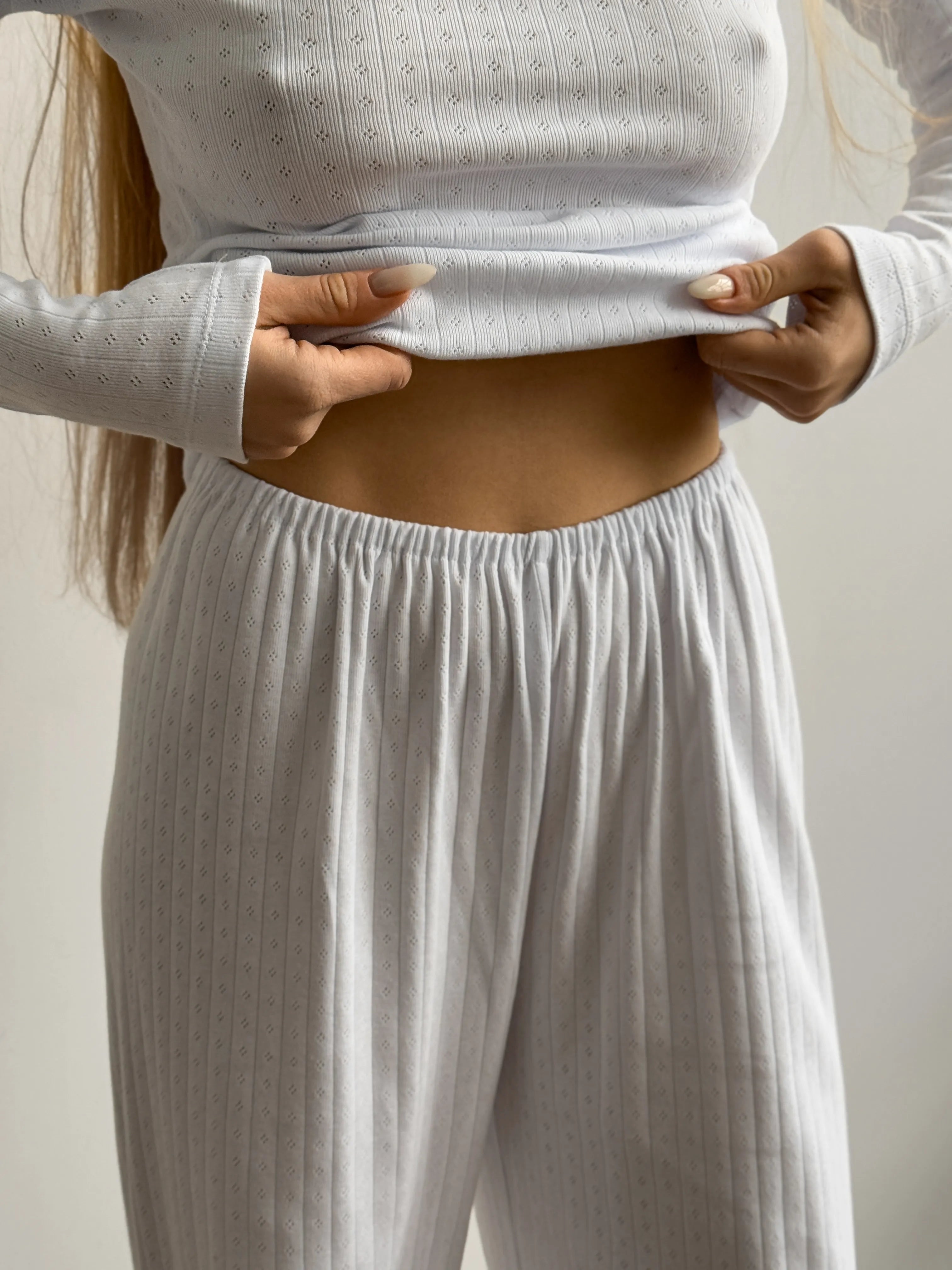 Ribbed knitted suit wide pants + longsleeves white