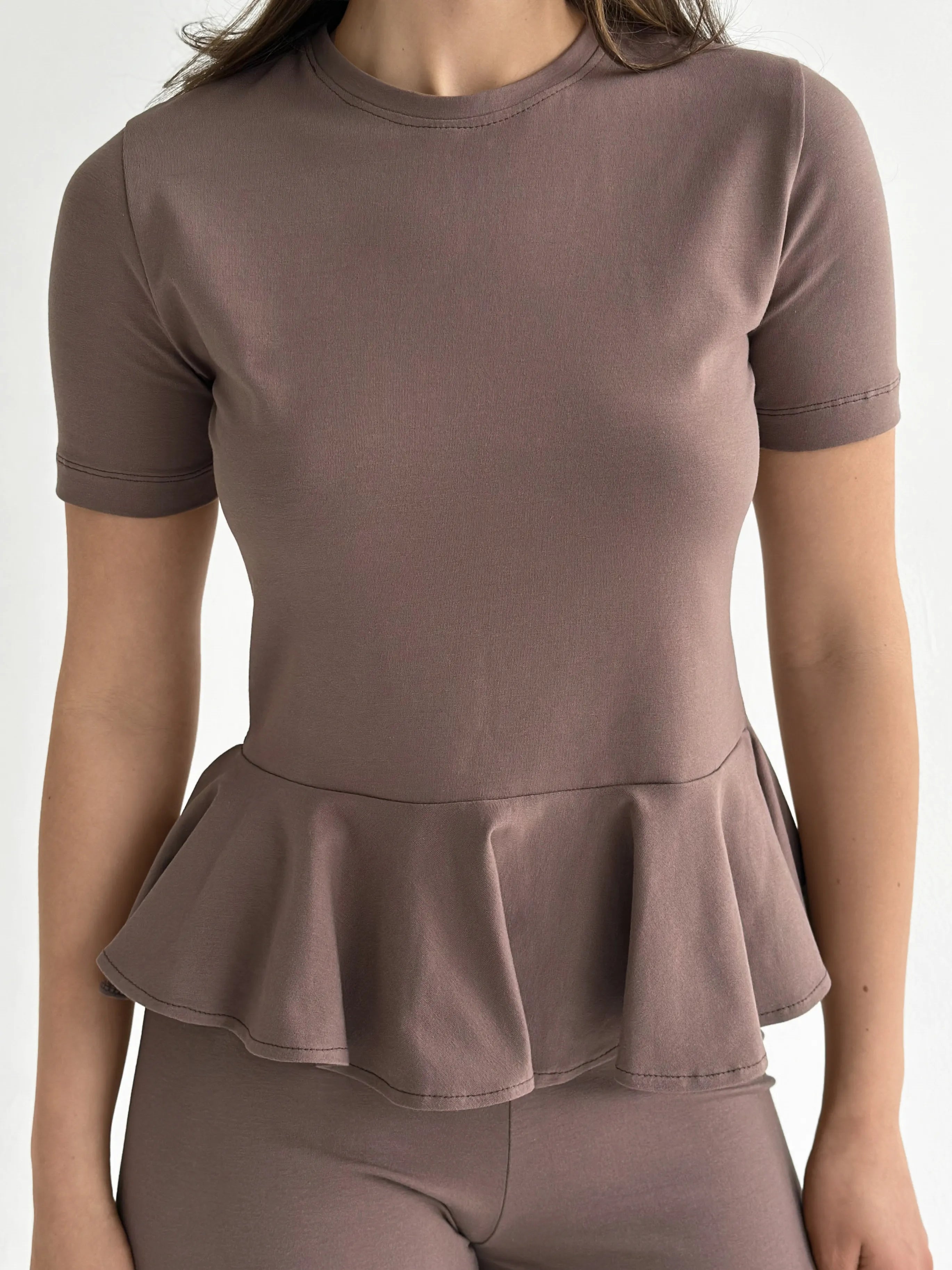 Knitwear Coolir T-shirt with peplum, chocolate