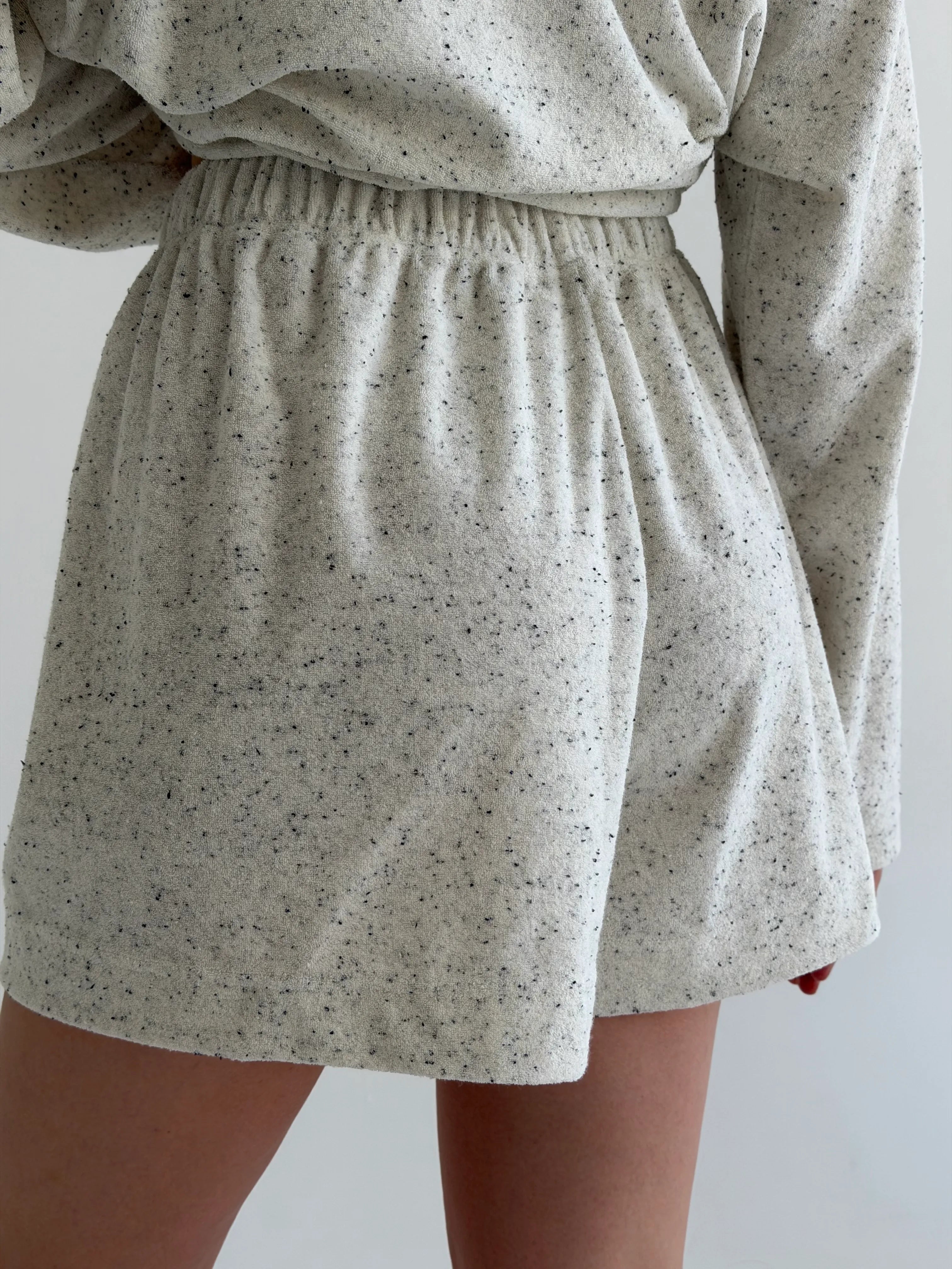 Longsleeve suit and fringe melange shorts