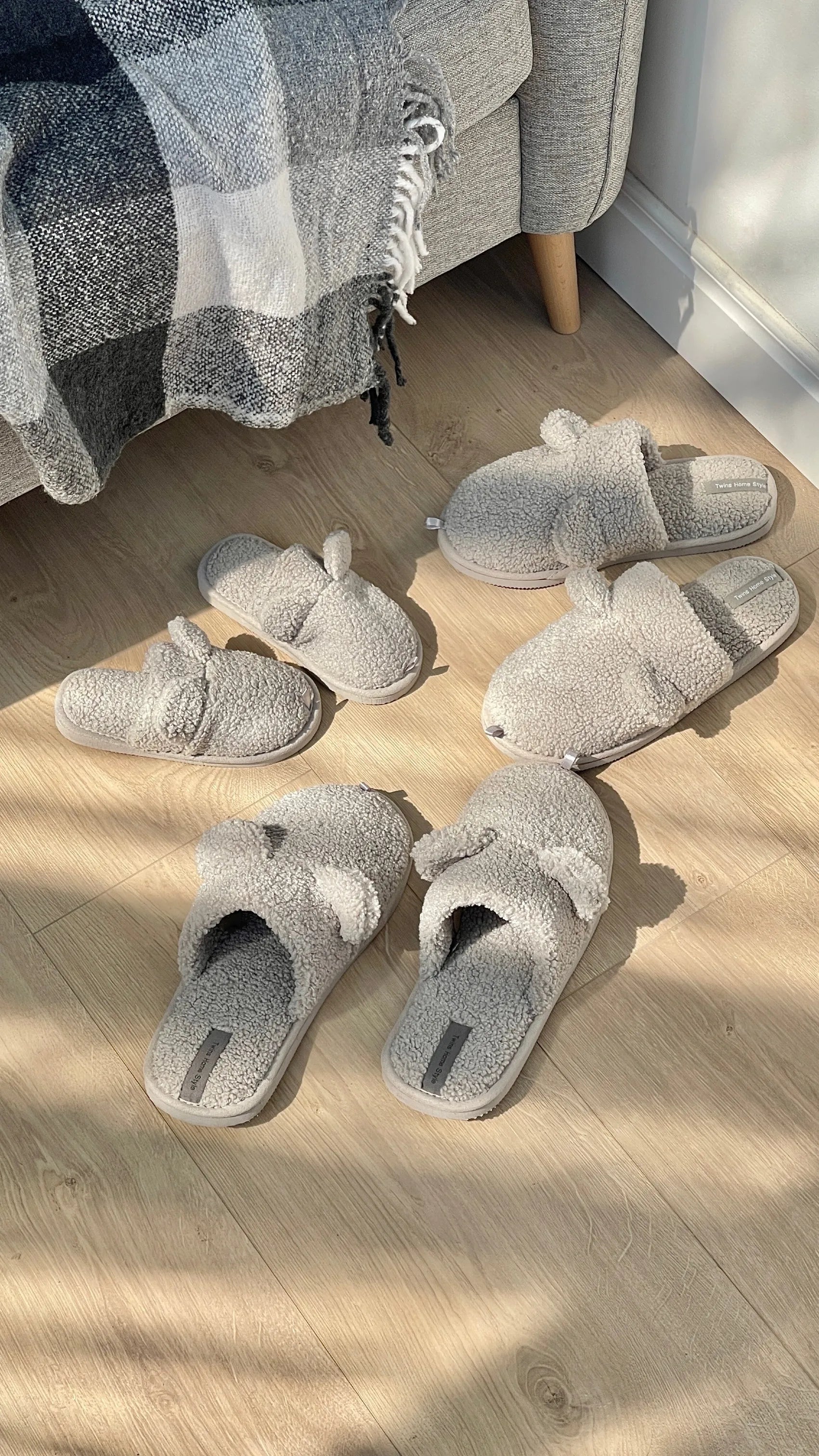 Kids’ Soft Teddy Slippers in Gray