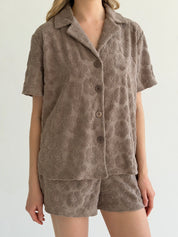 Short-sleeved suit and shorts, terry jacquard flower, brown