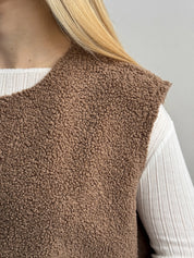 TEDDY brown vest with buttons