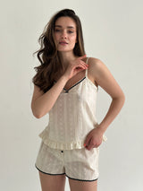 Suit T-shirt and shorts with gull, daisy, milky