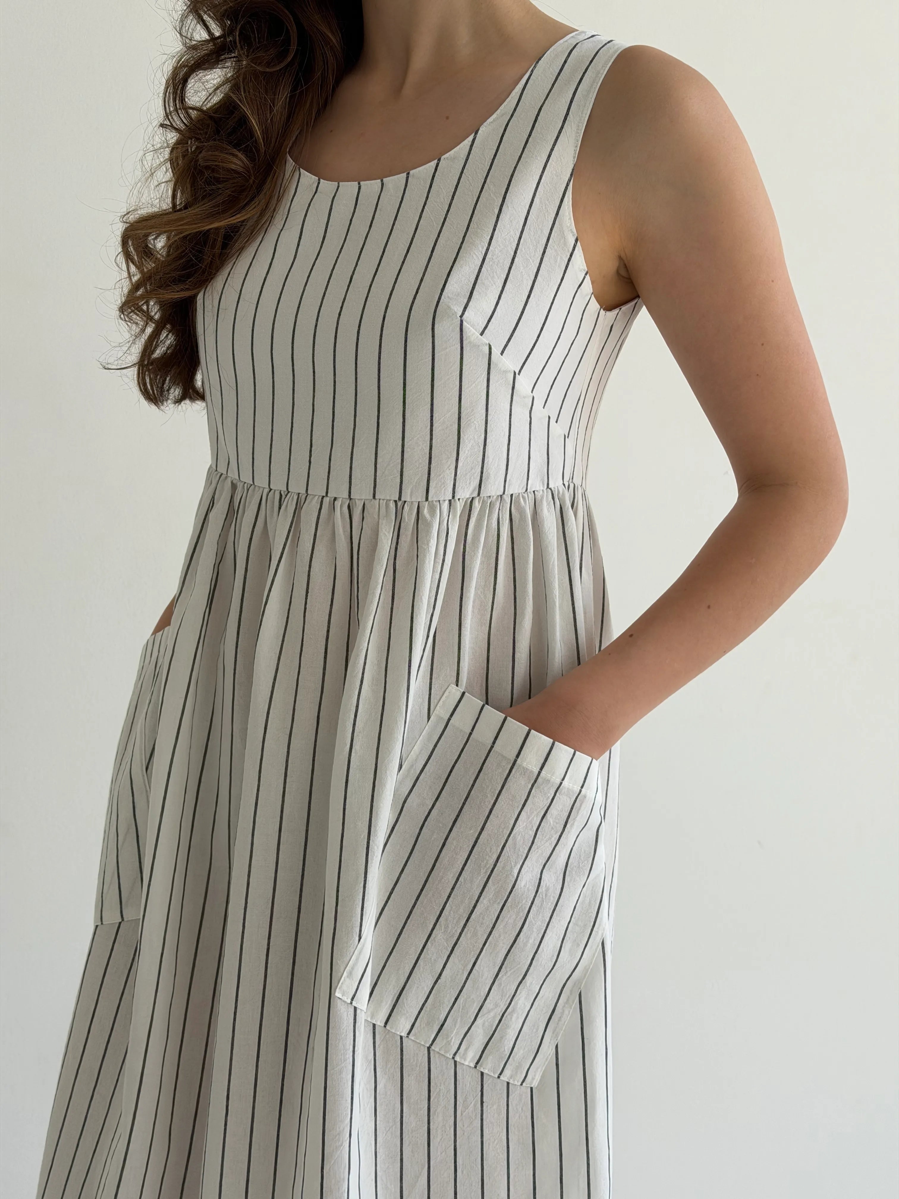 Wide striped cotton sundress with patch pockets milk/black