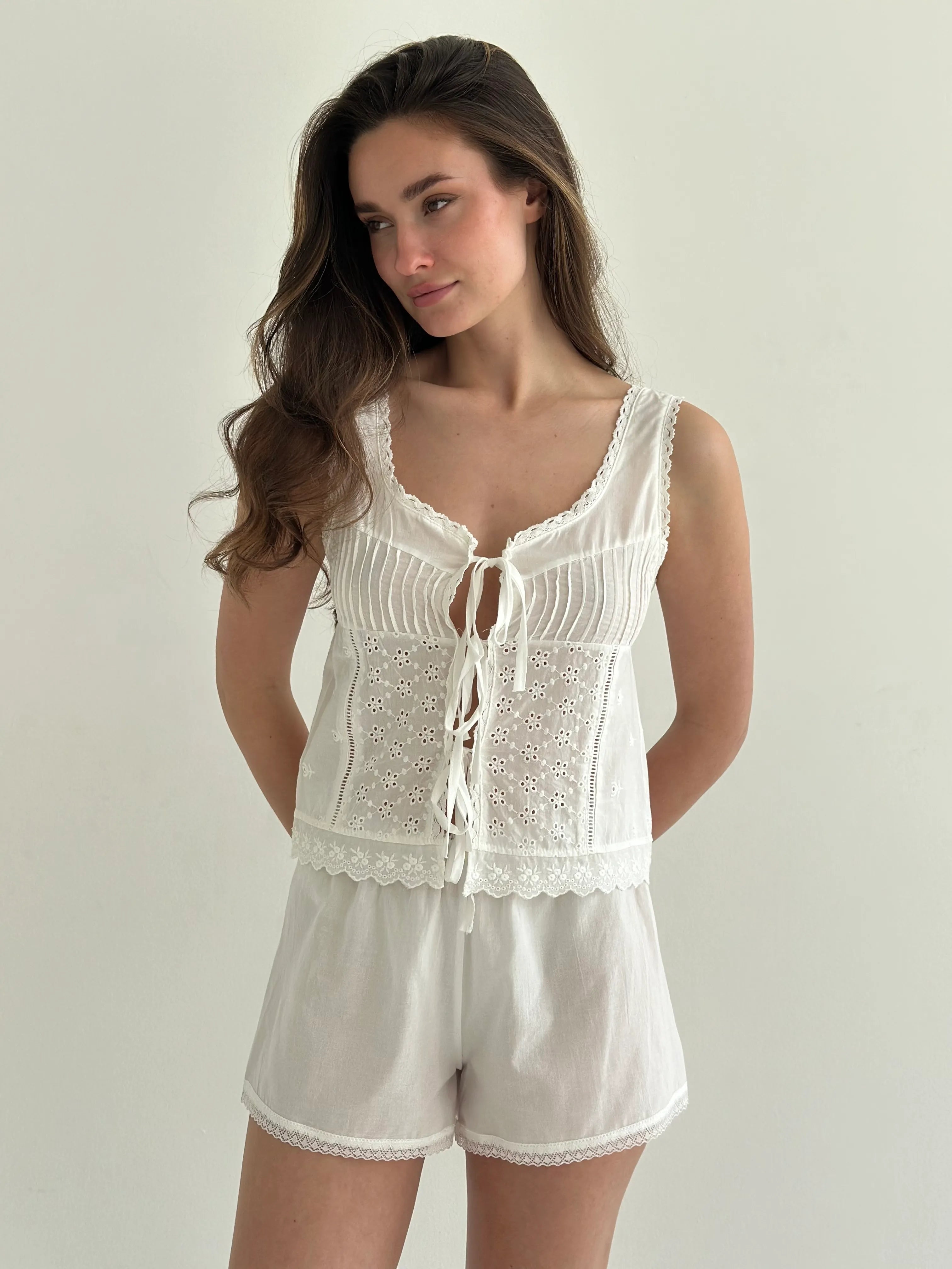 White drawstring T-shirt, one size