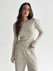 Ribbed knitted suit wide pants + longsleeves milky with flower