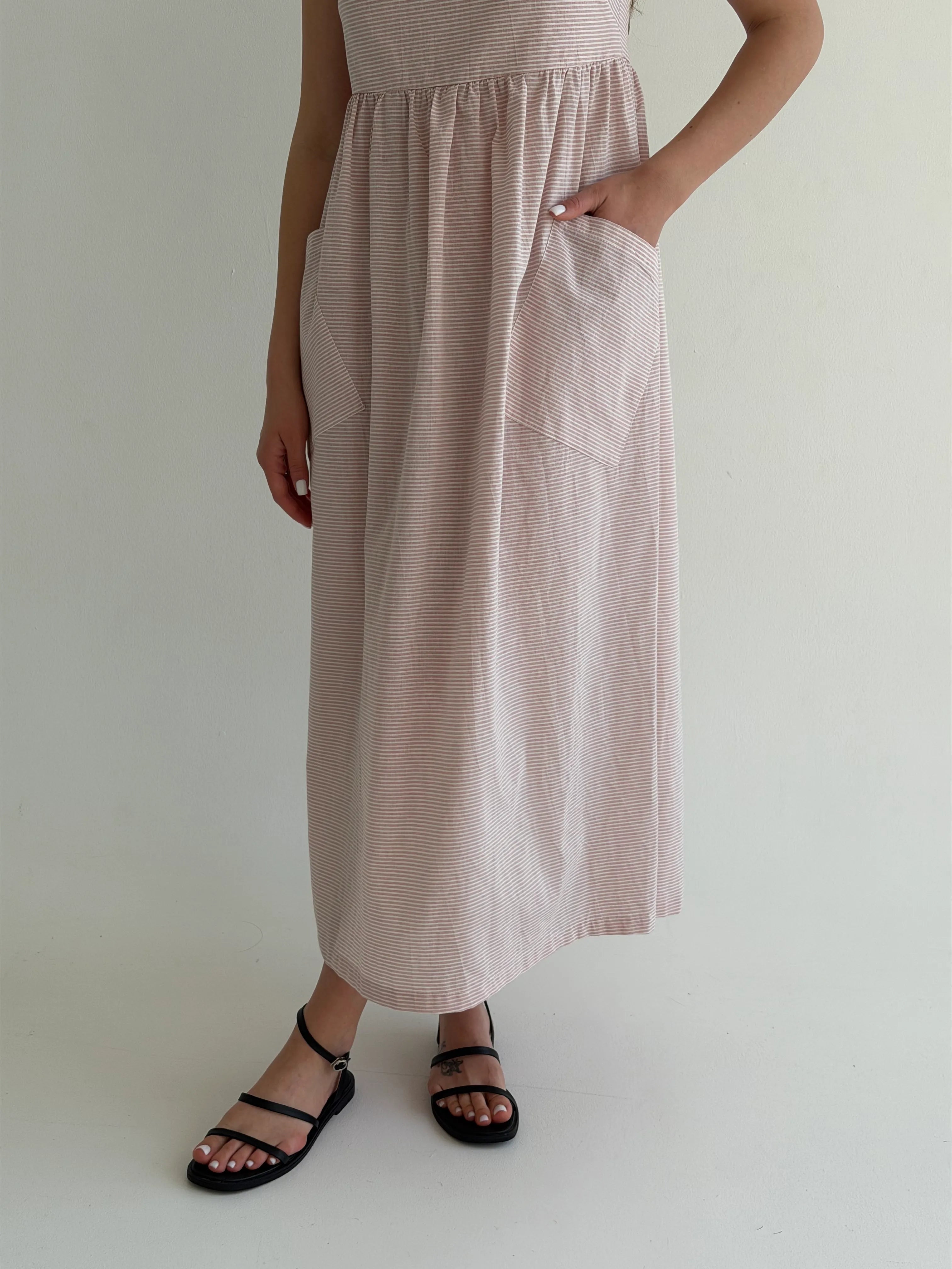 Cotton sundress, thin stripe, with patch pockets, powder/milk
