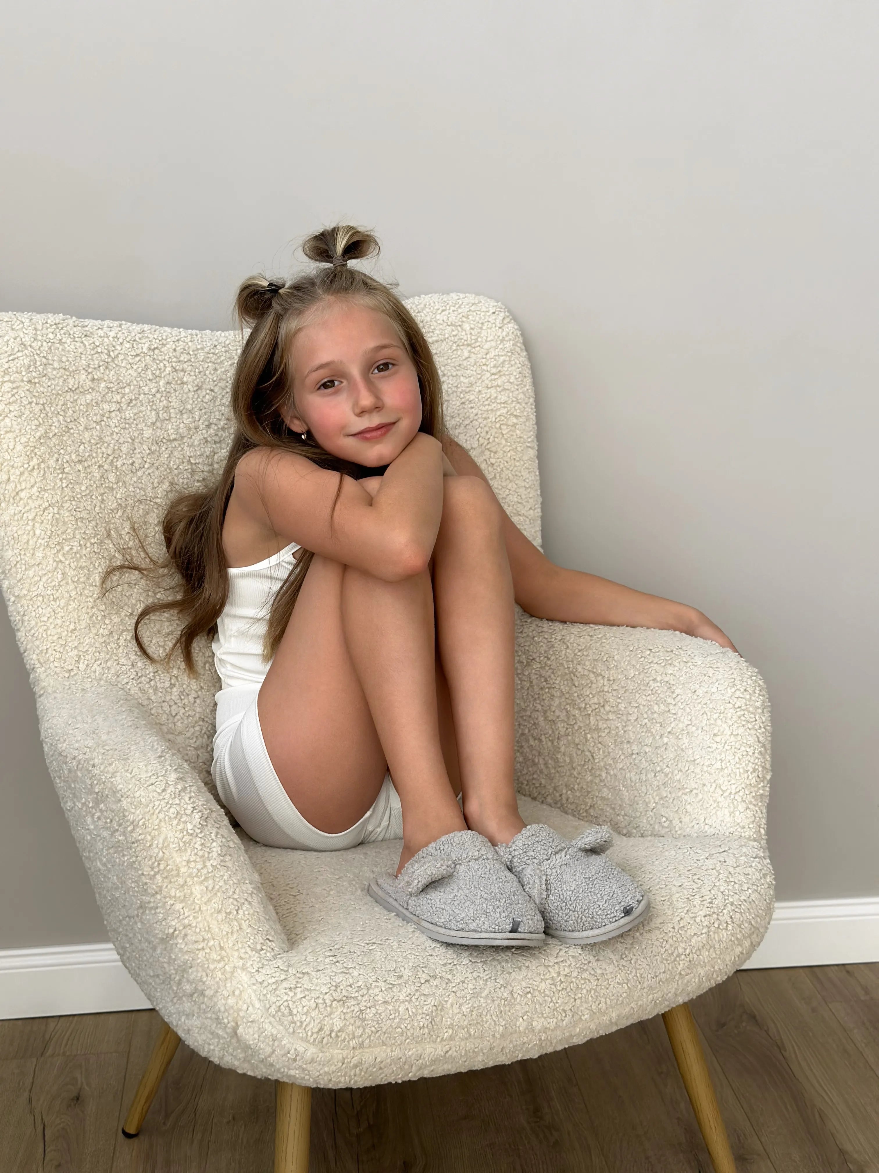 Kids’ Soft Teddy Slippers in Gray