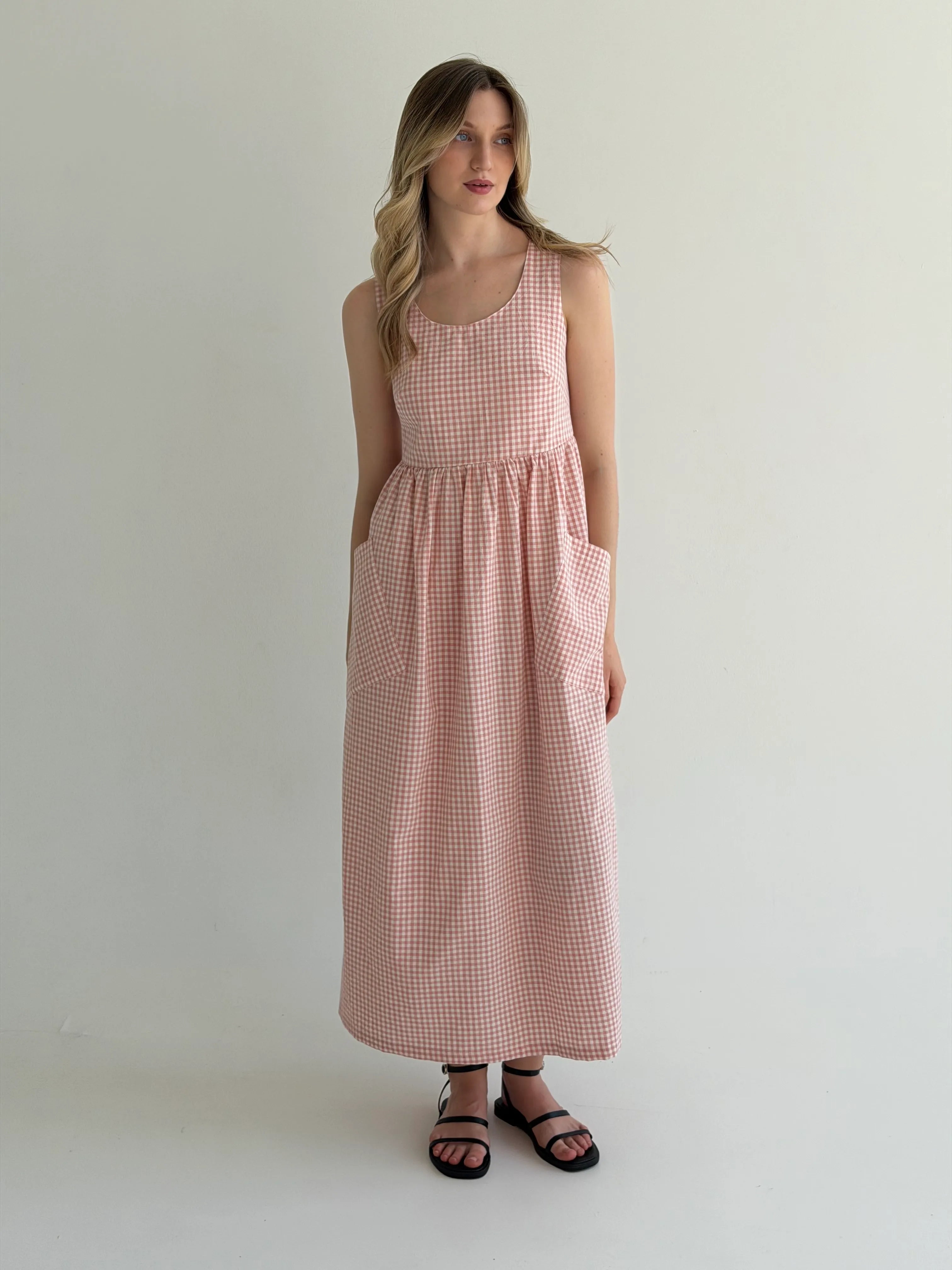 Cotton checkered sundress with patch pockets, powder/milk