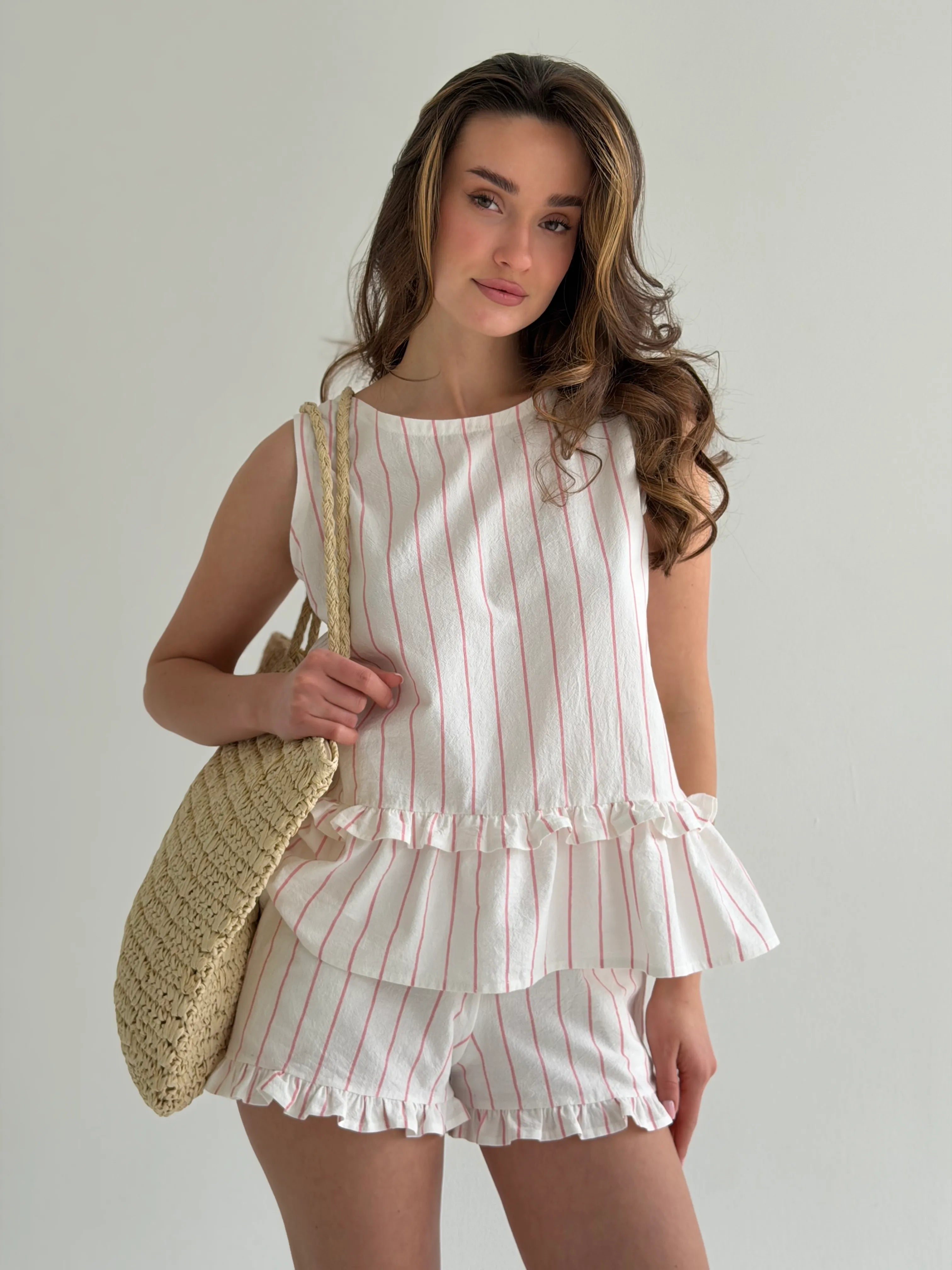 Cotton T-shirt and shorts suit “pink stripe on milky”