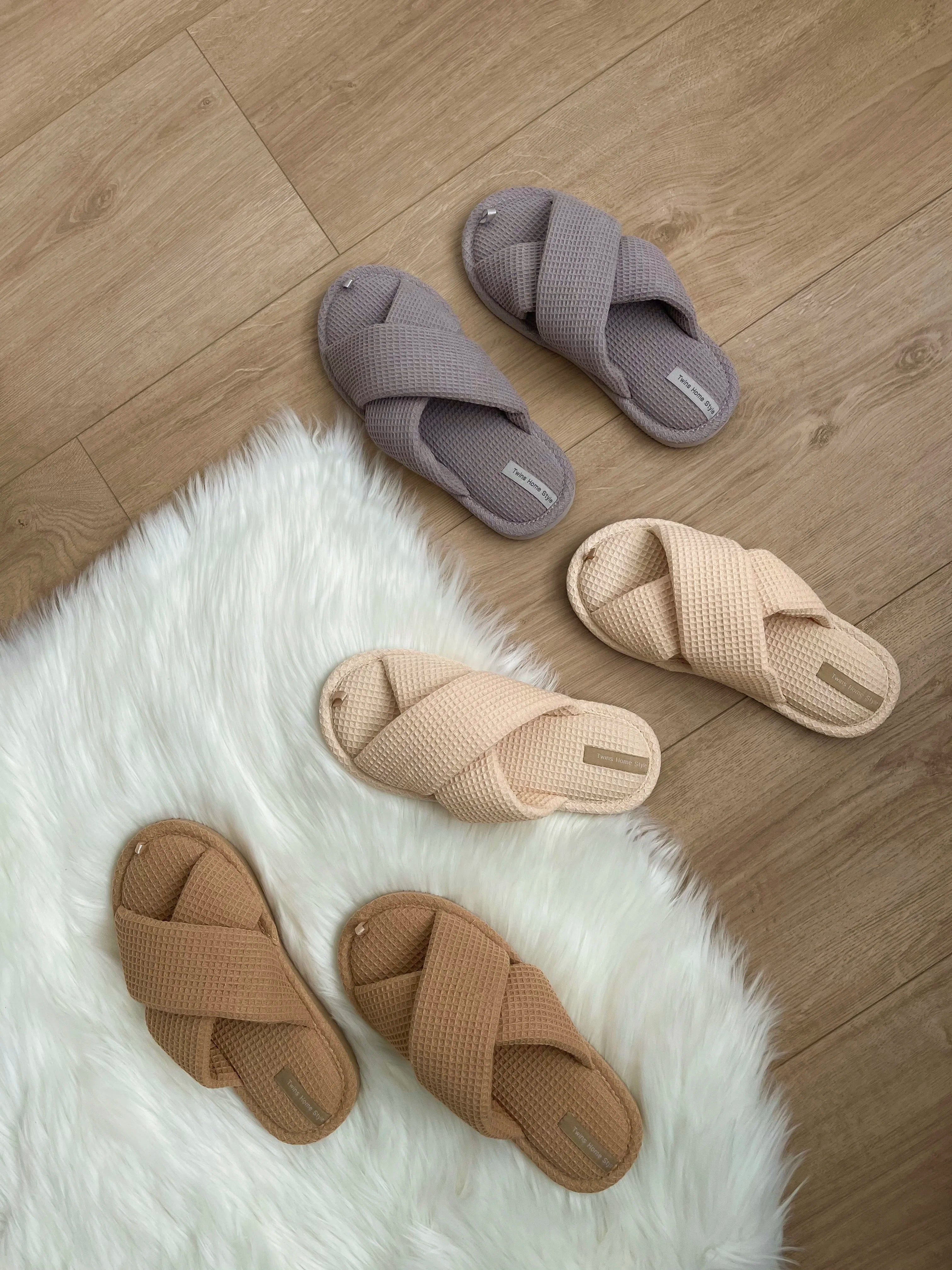 Women's slippers HS-VL waffle milk