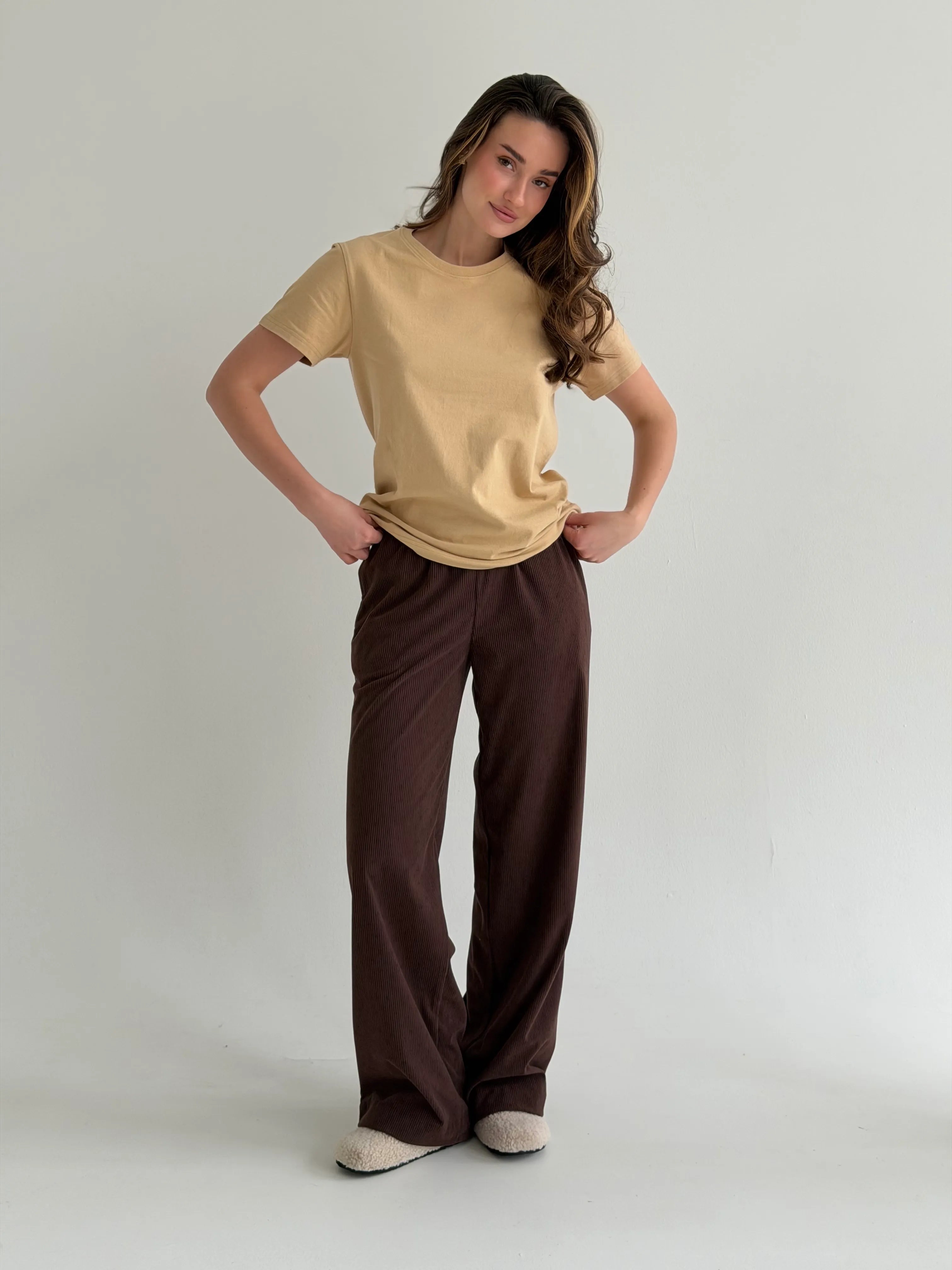 Corduroy straight pants brown