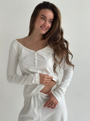 Knitwear “Tenderness” Longsleeve with V-neck white