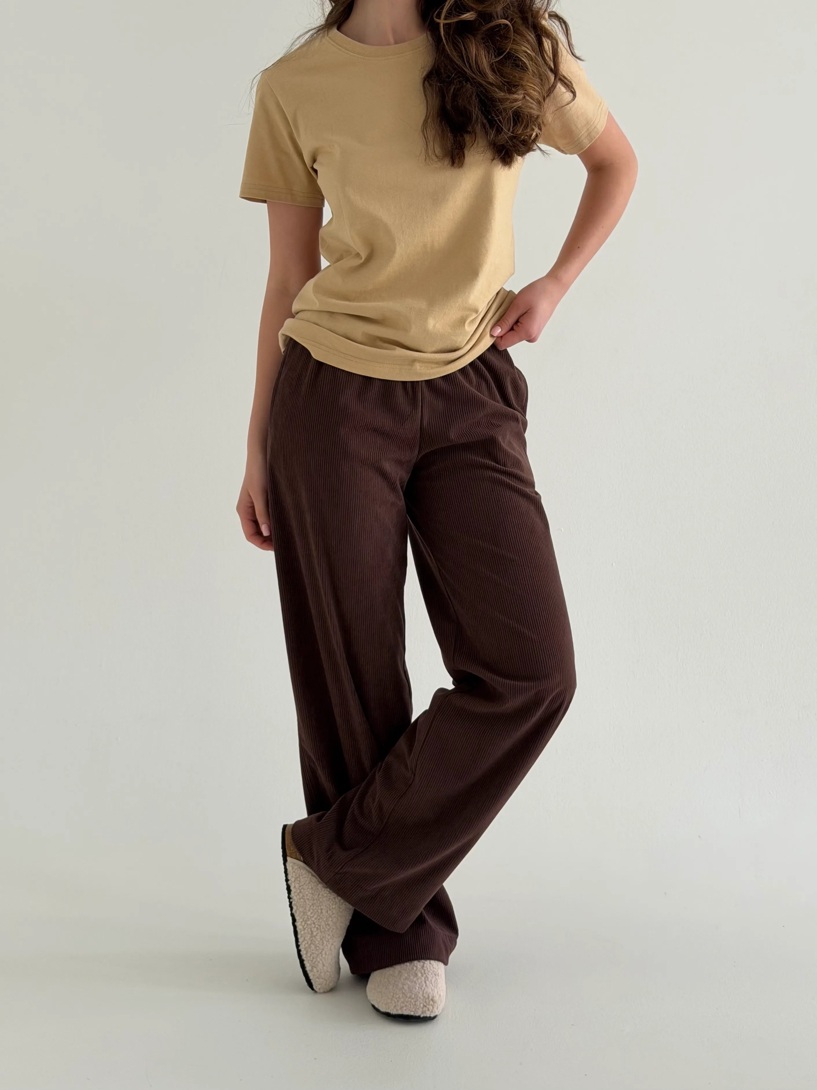 Corduroy straight pants brown