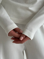 Knitwear “Tenderness” Longsleeve with V-neck white