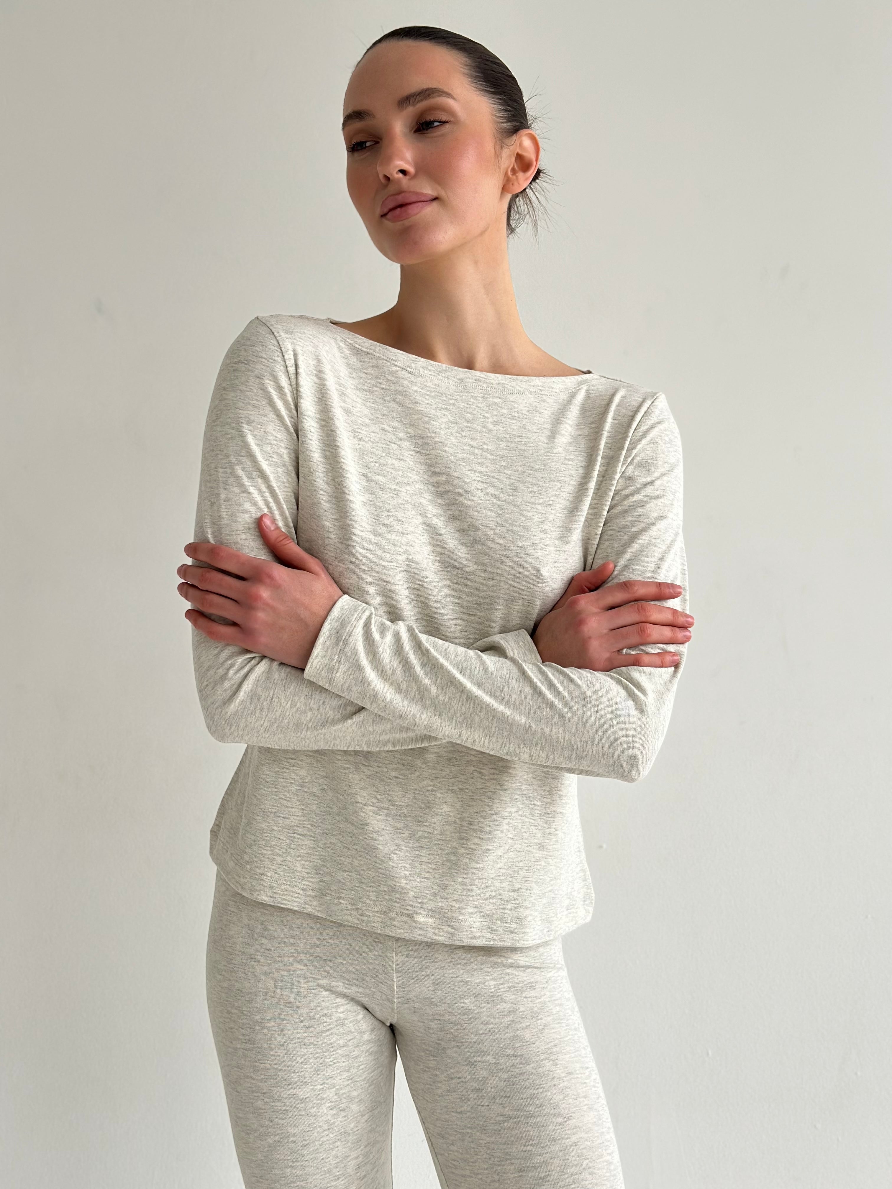 Knitwear “Tenderness” long-sleeved set with Boat neckline and leggings beige-gray
