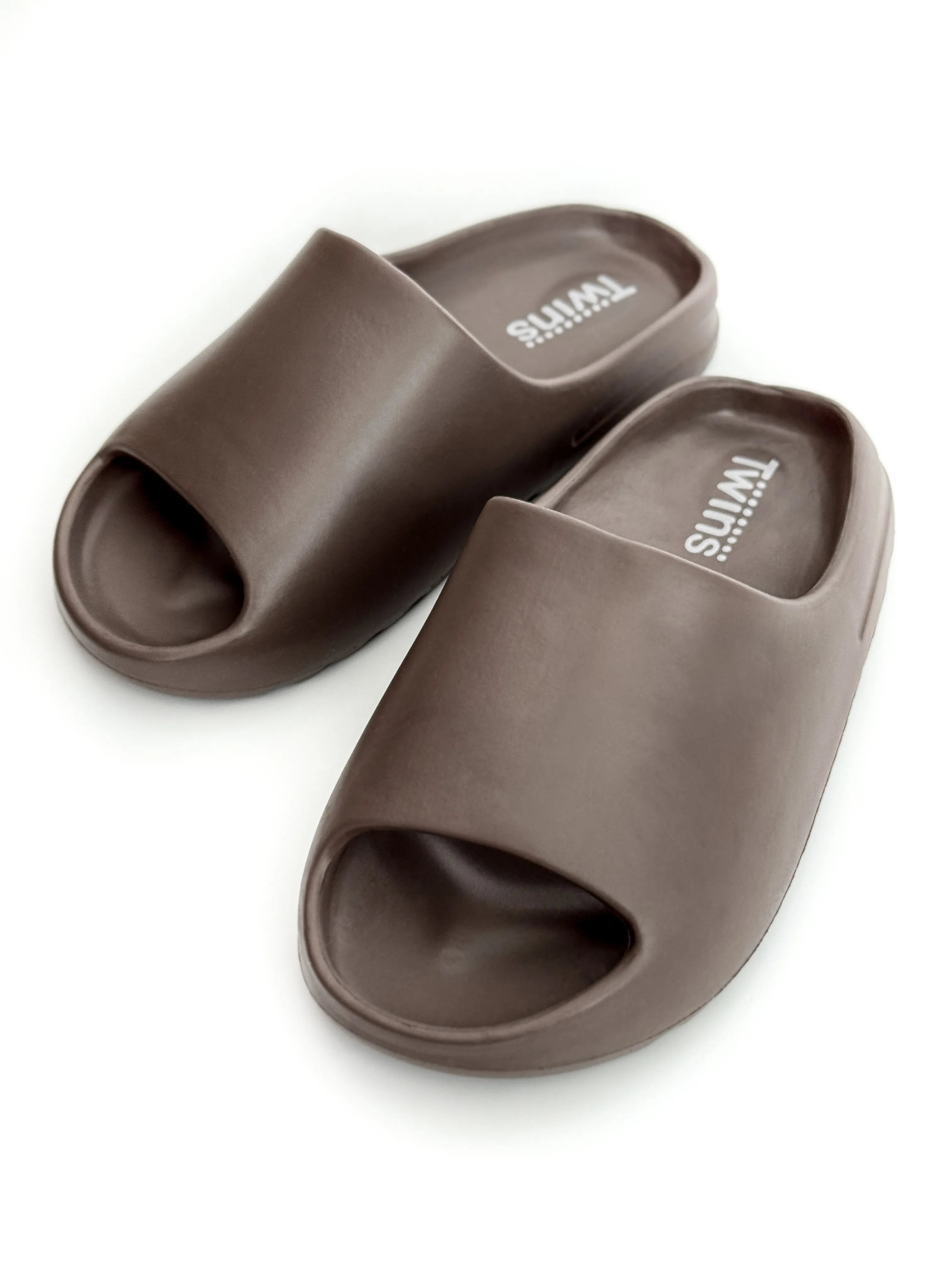 Twins foam beach and street slippers chocolate