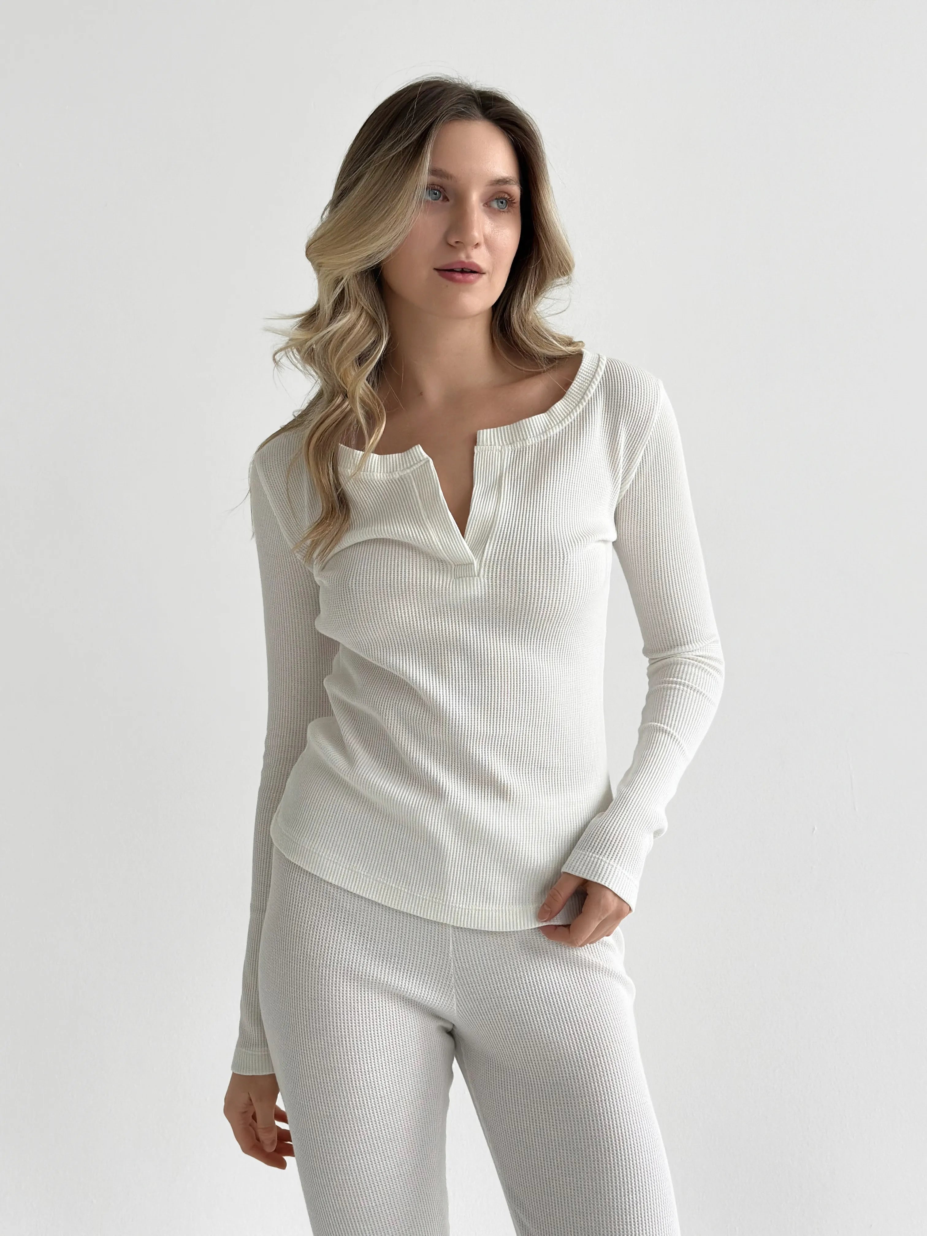 Set of long sleeves with stand-up collar and leggings, waffle knit, milky