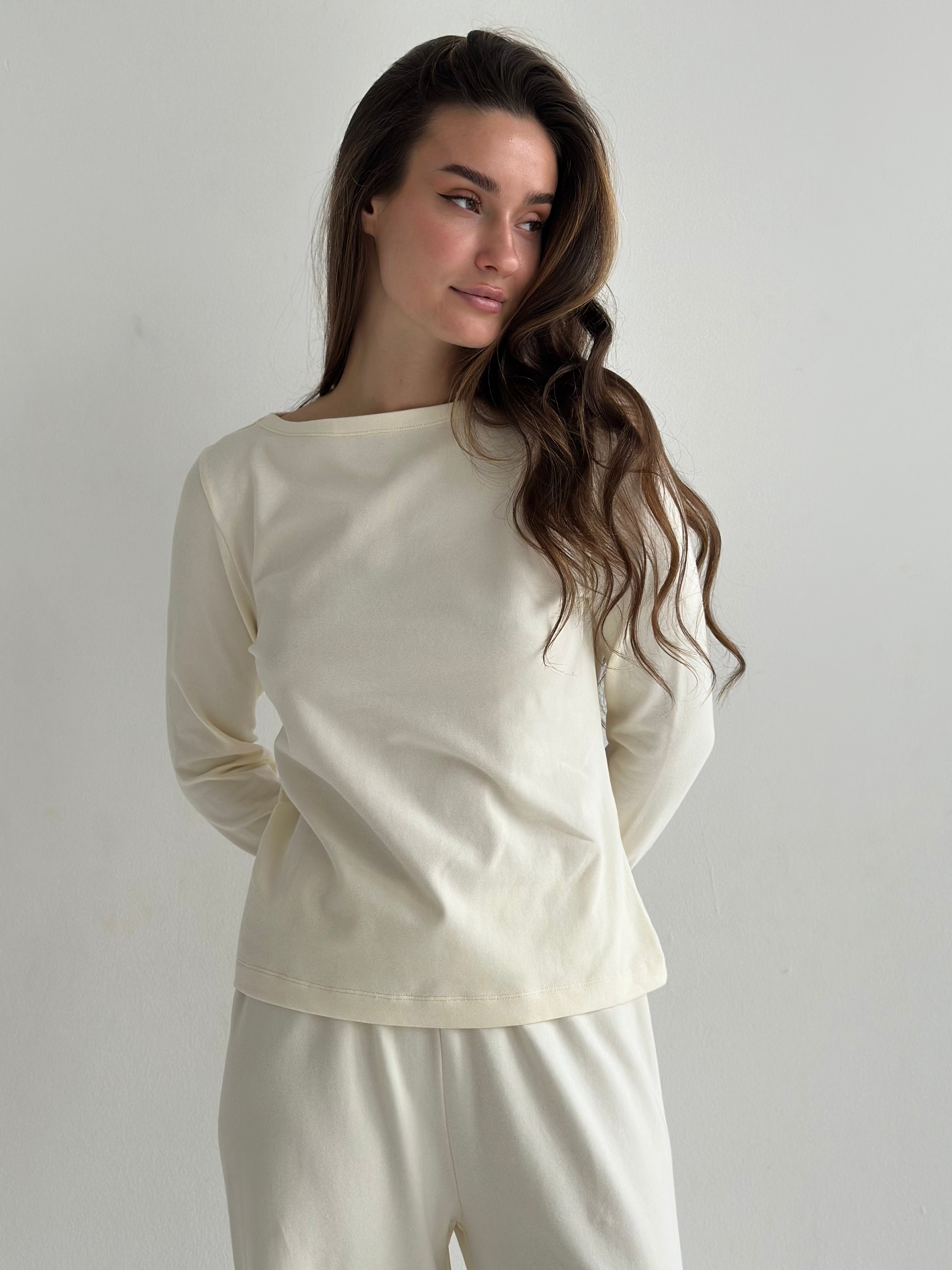 Knitwear "Tenderness" Longline with Boat neckline milky