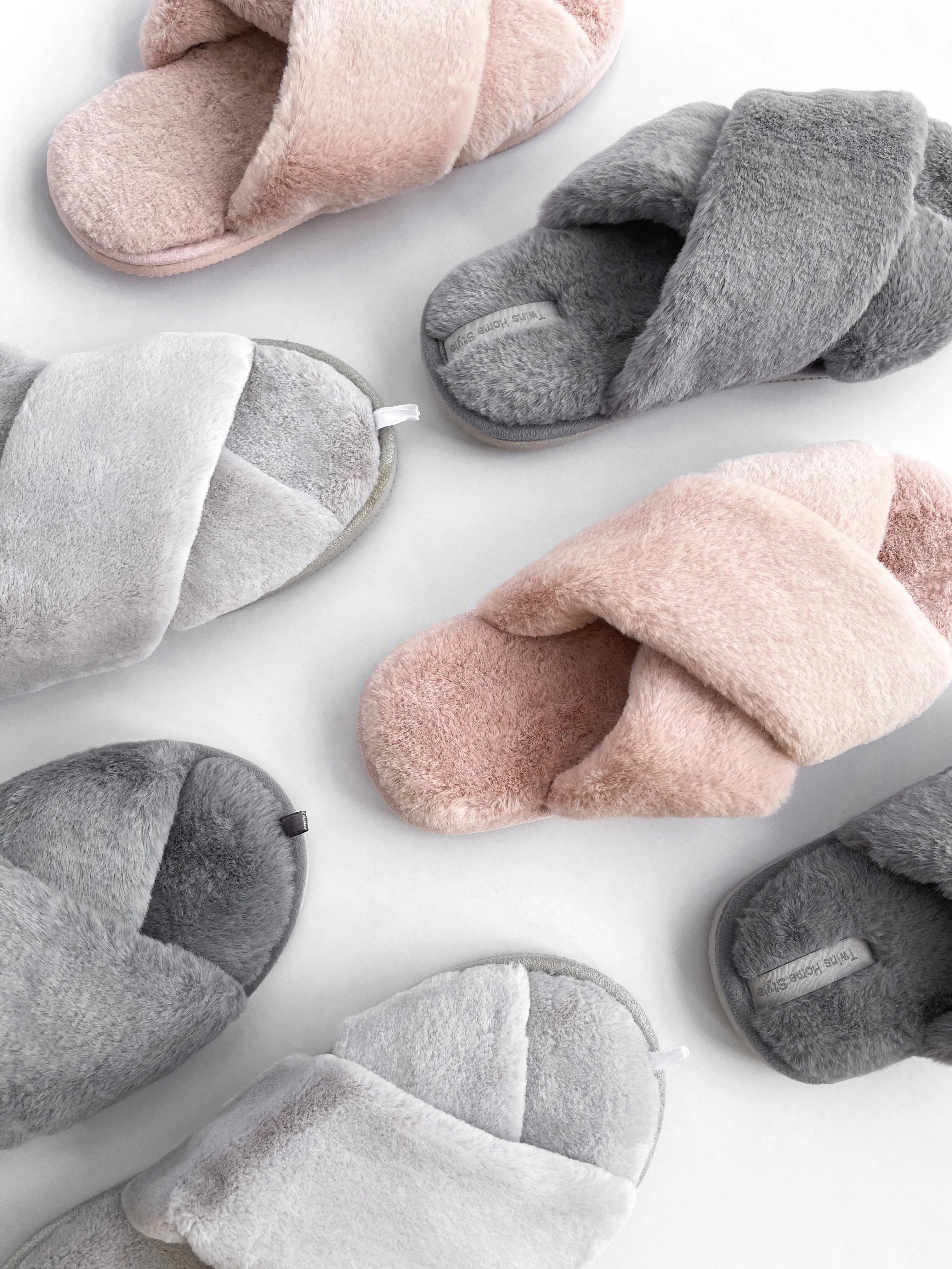 Women's slippers HS-LUX fur cross pink