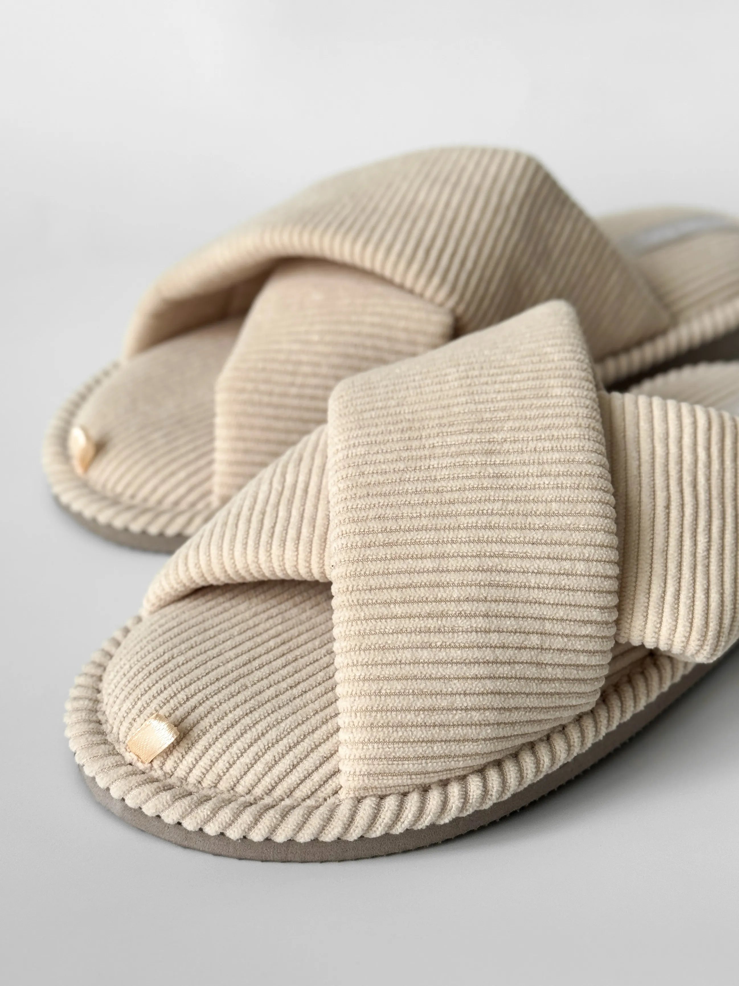 Women's slippers HS-VL velveteen milk