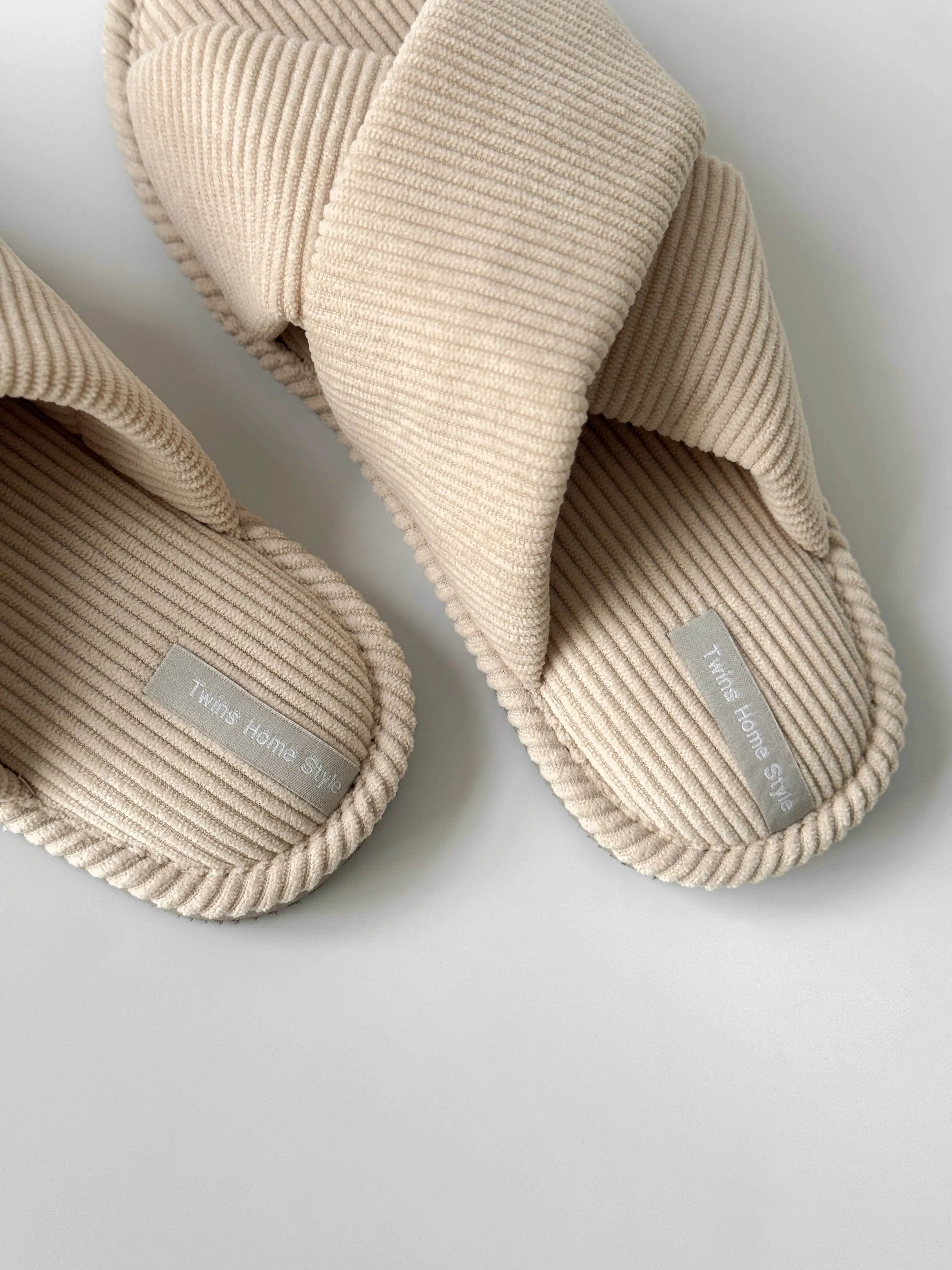 Women's slippers HS-VL velveteen milk