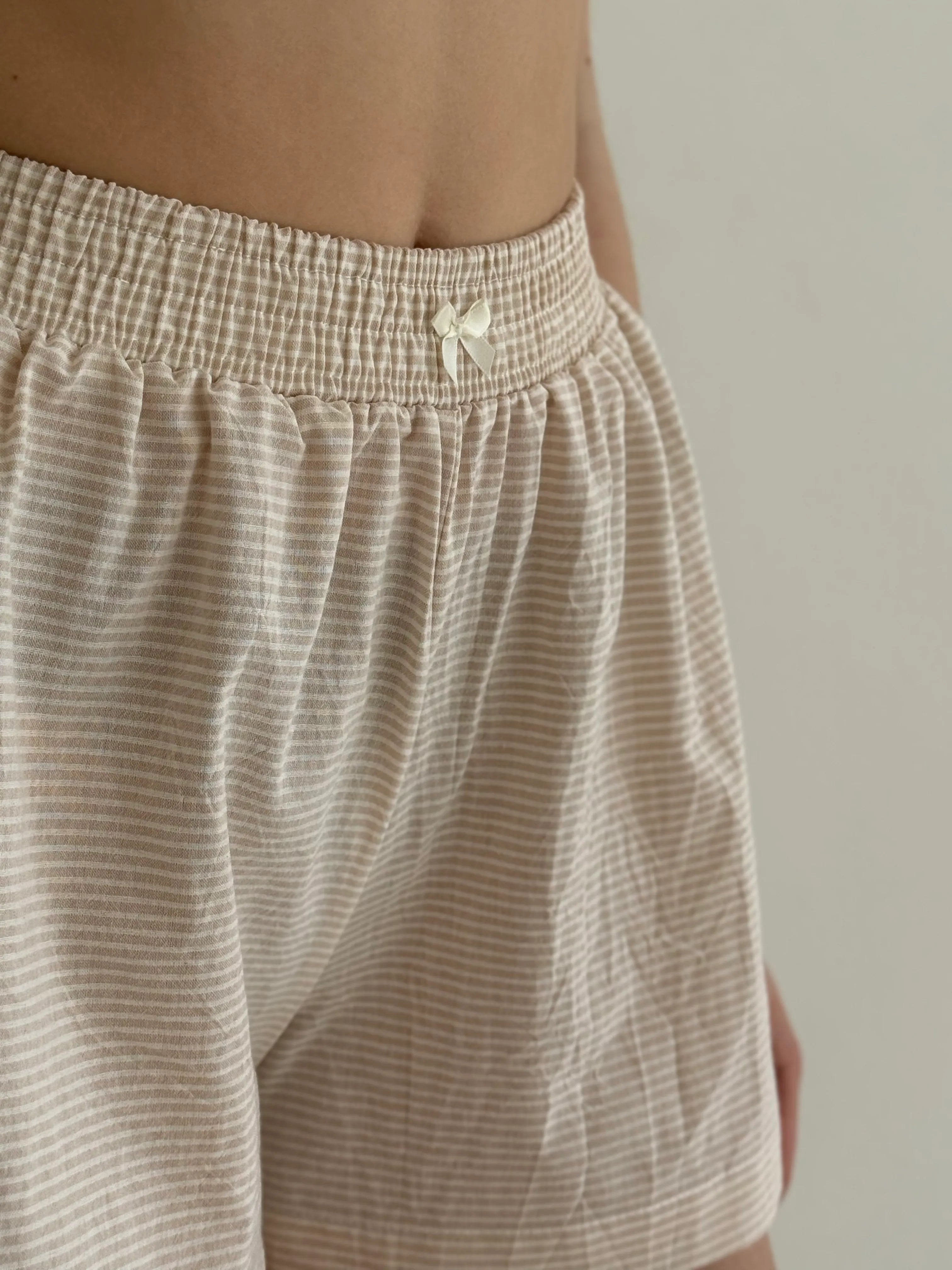 Shorts  thin stripes, cotton MONO, beige/milk
