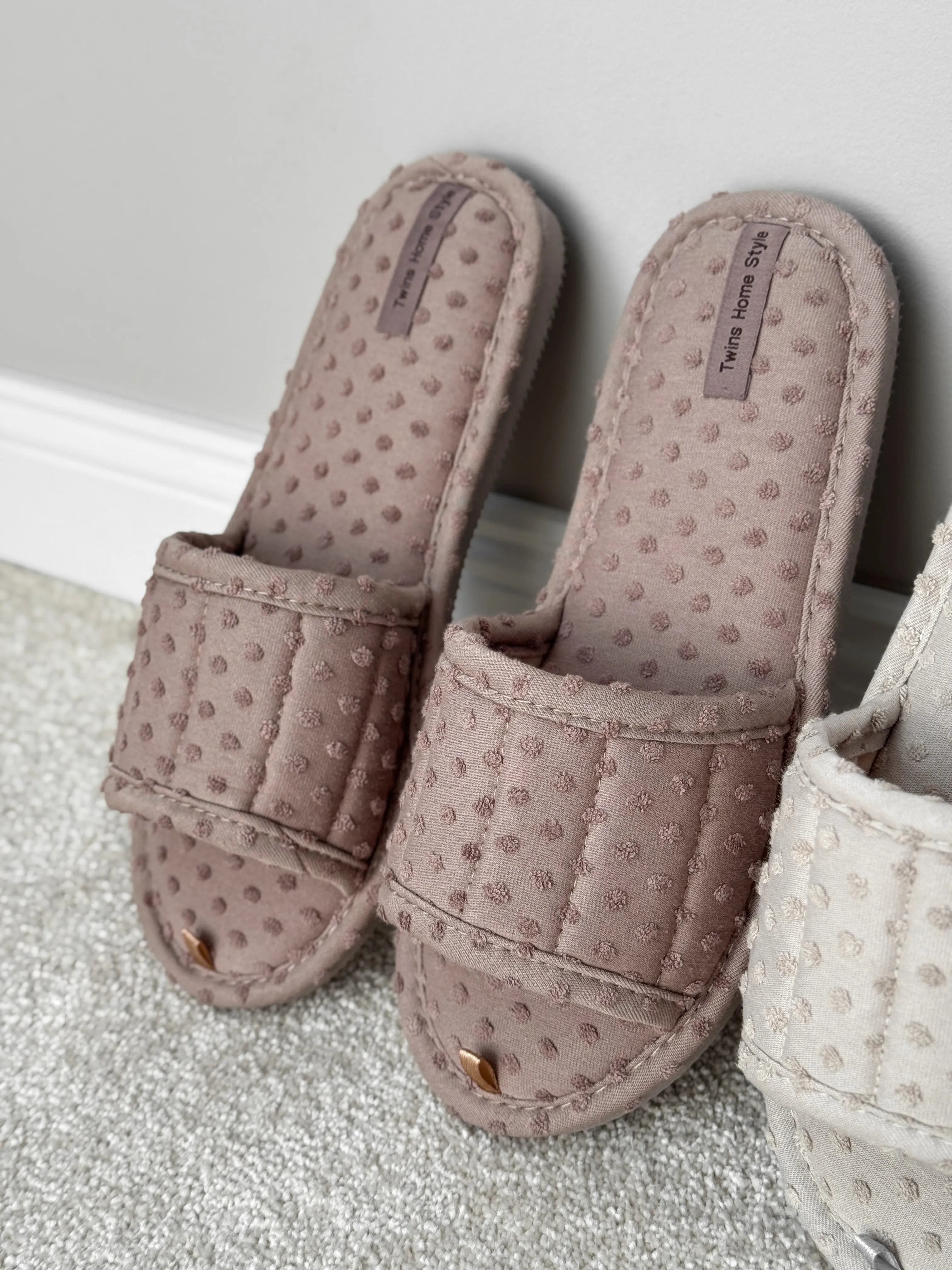 Women's slippers HS-VL points beige
