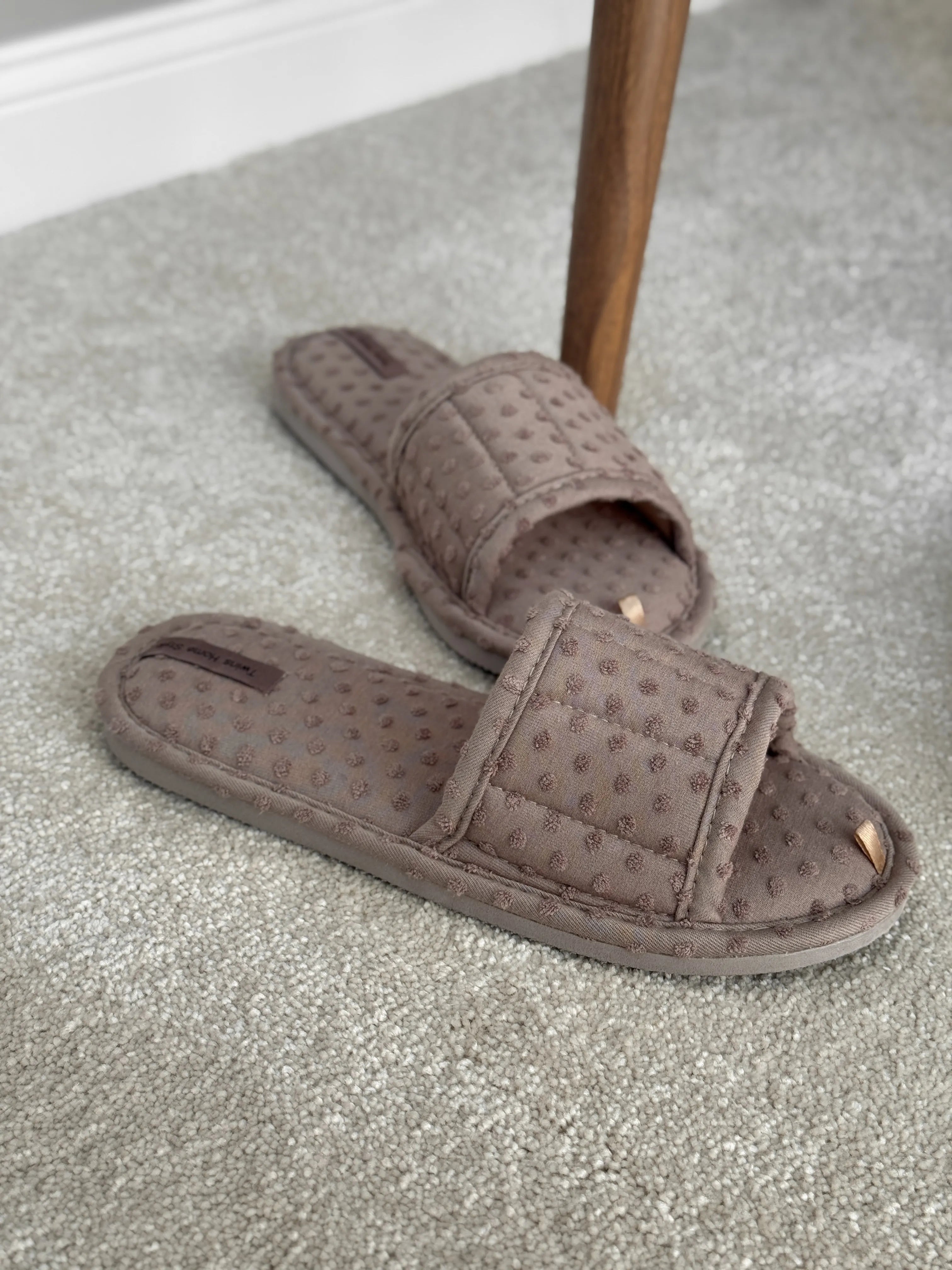 Women's slippers HS-VL points beige