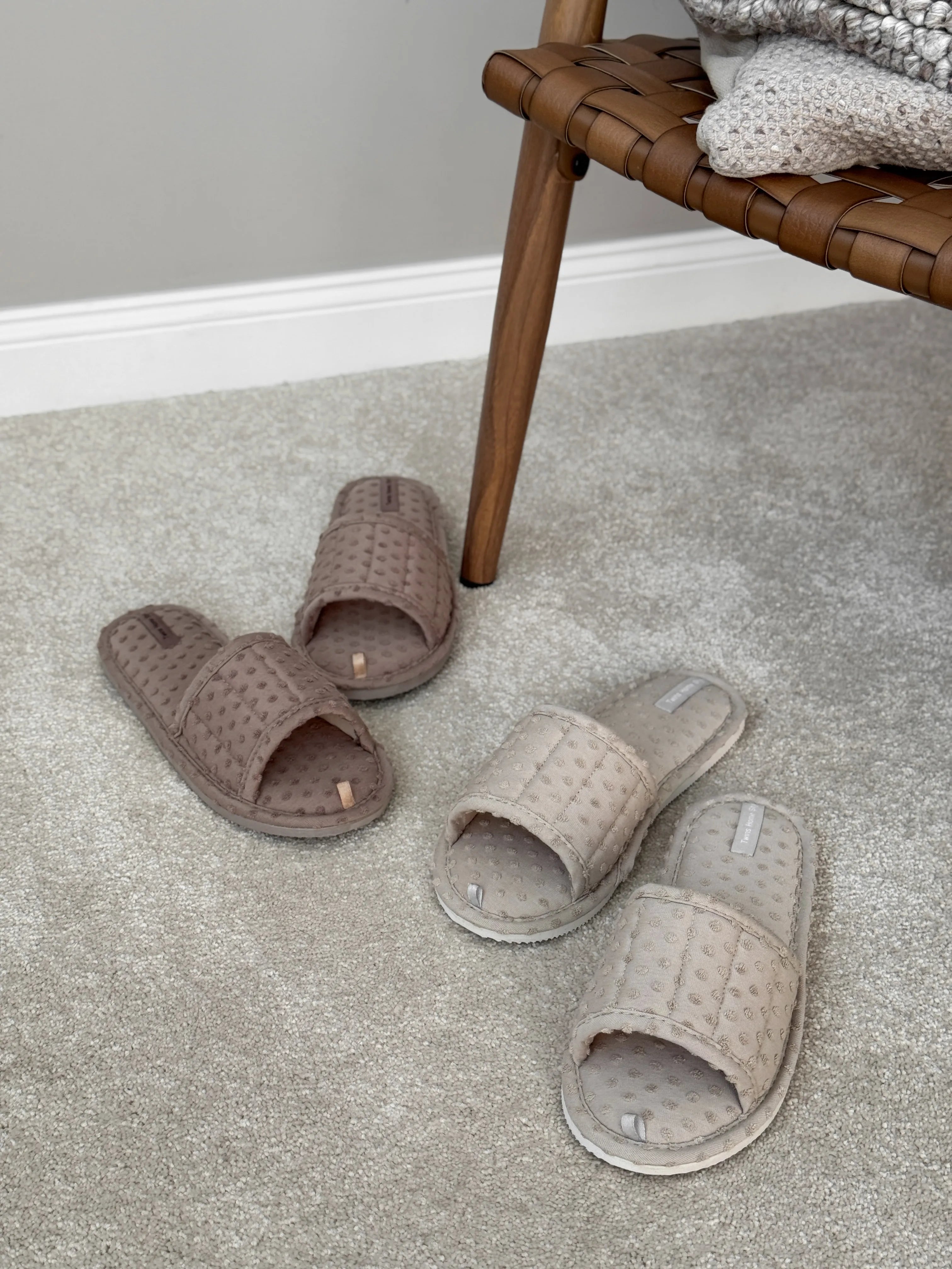 Women's slippers HS-VL points beige