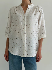 Muslin shirt, brown heart on milky white