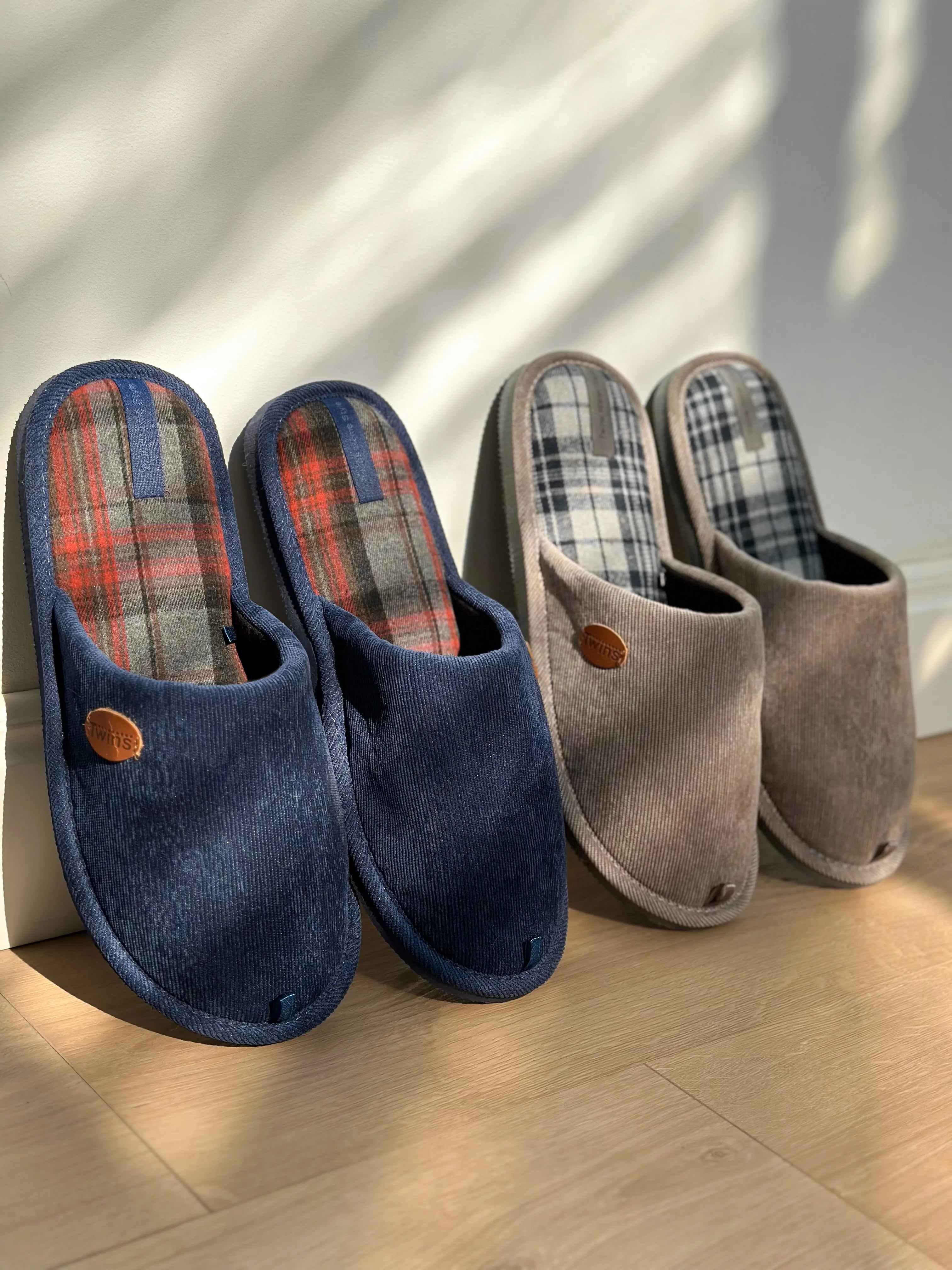 Men's gray slippers