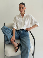 Muslin shirt, small peas on milk