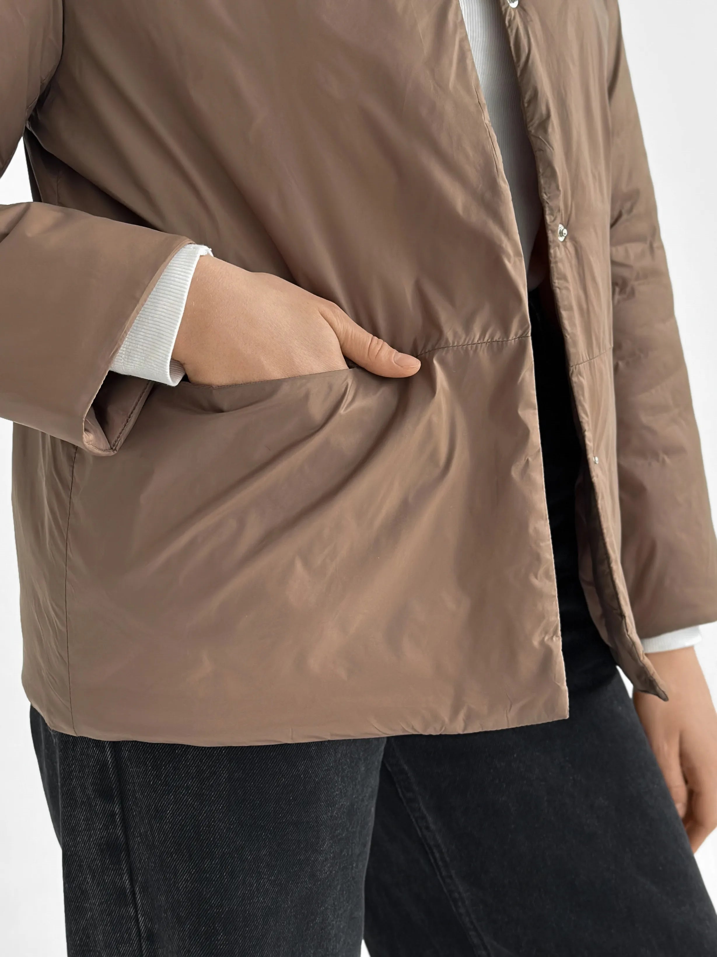 Demi-season jacket with buttons, brown