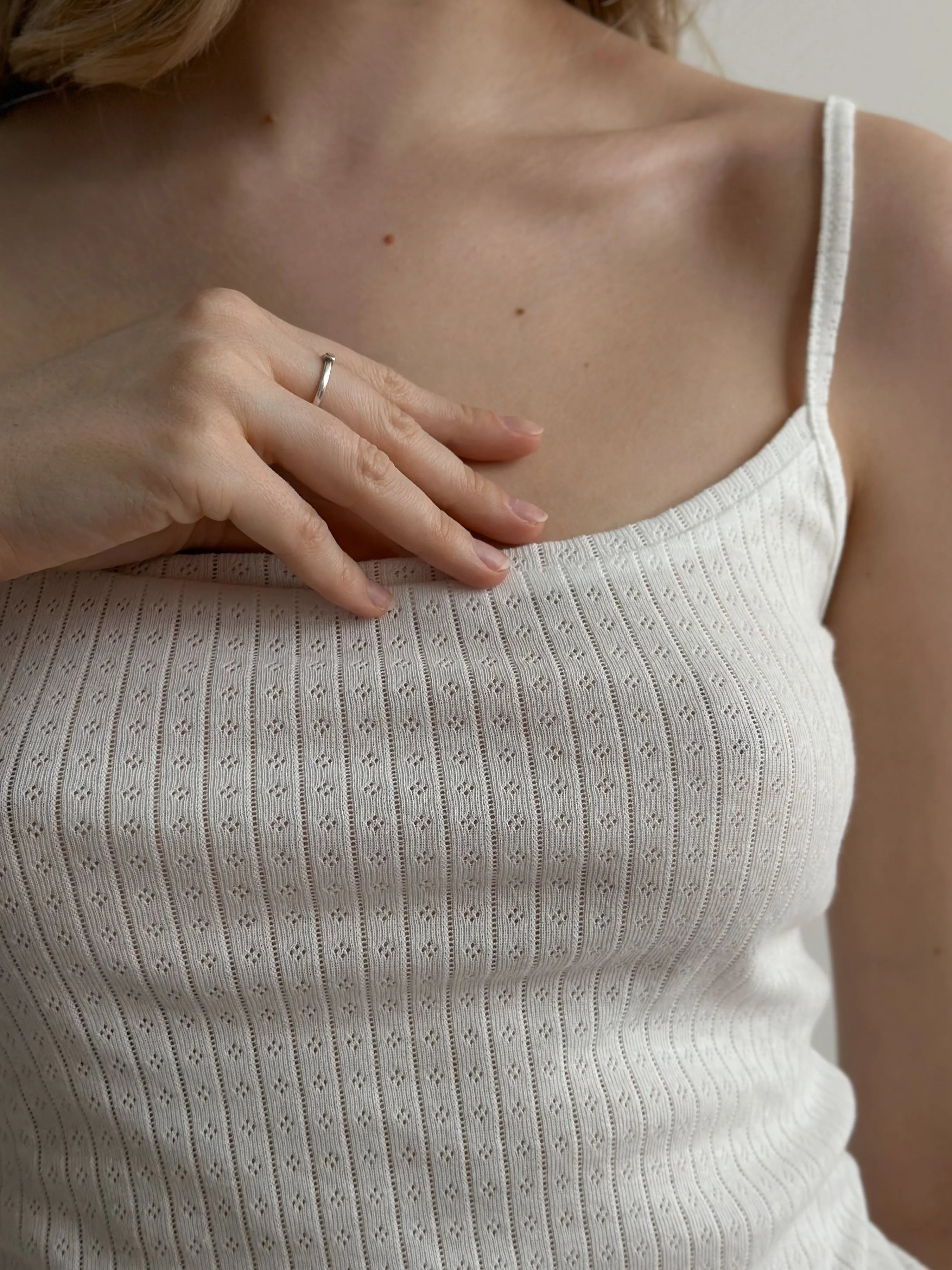 Ribbed T-shirt with straps milky color