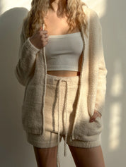 Soft knitted sweater with zipper milky