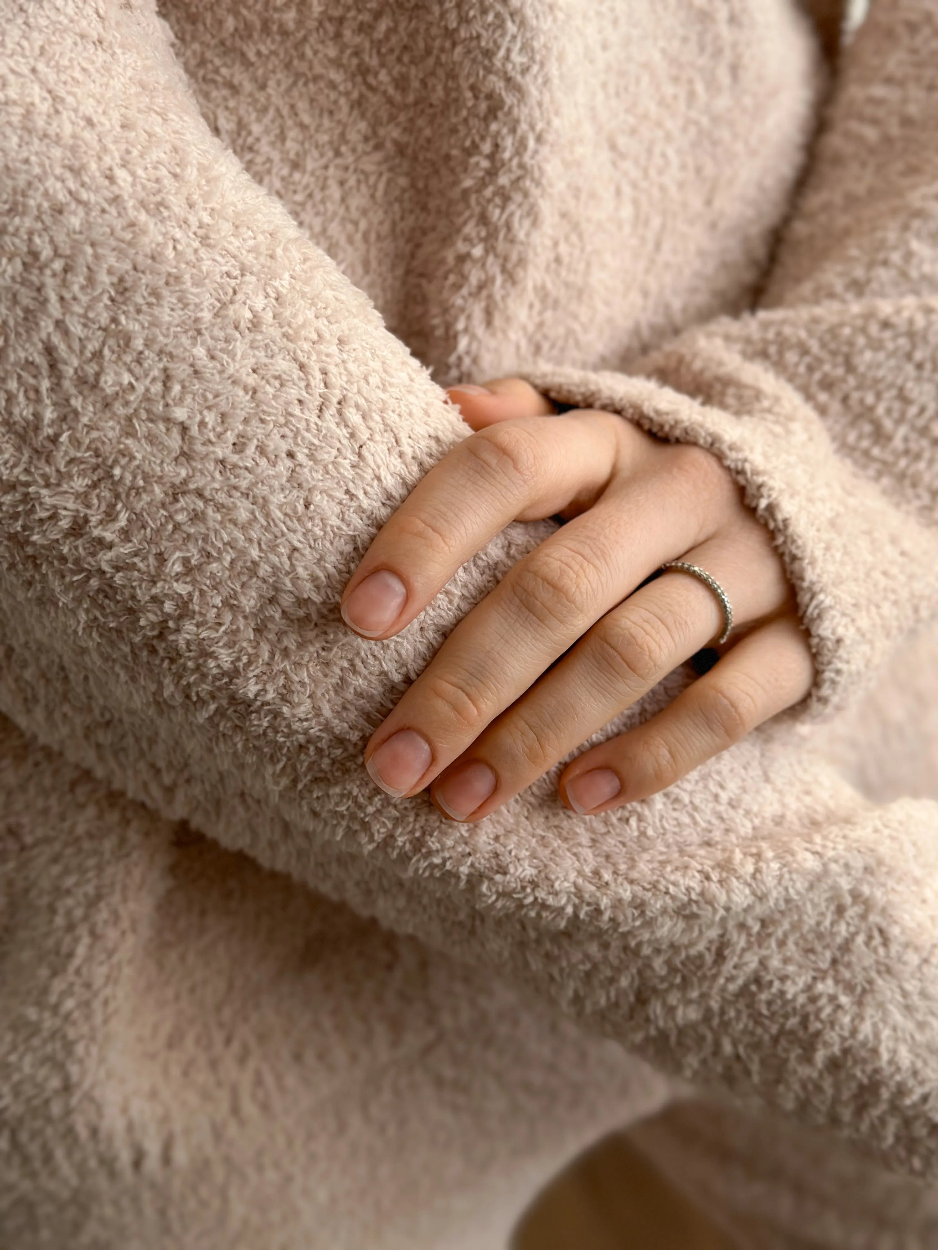 Soft knitted sweater beige