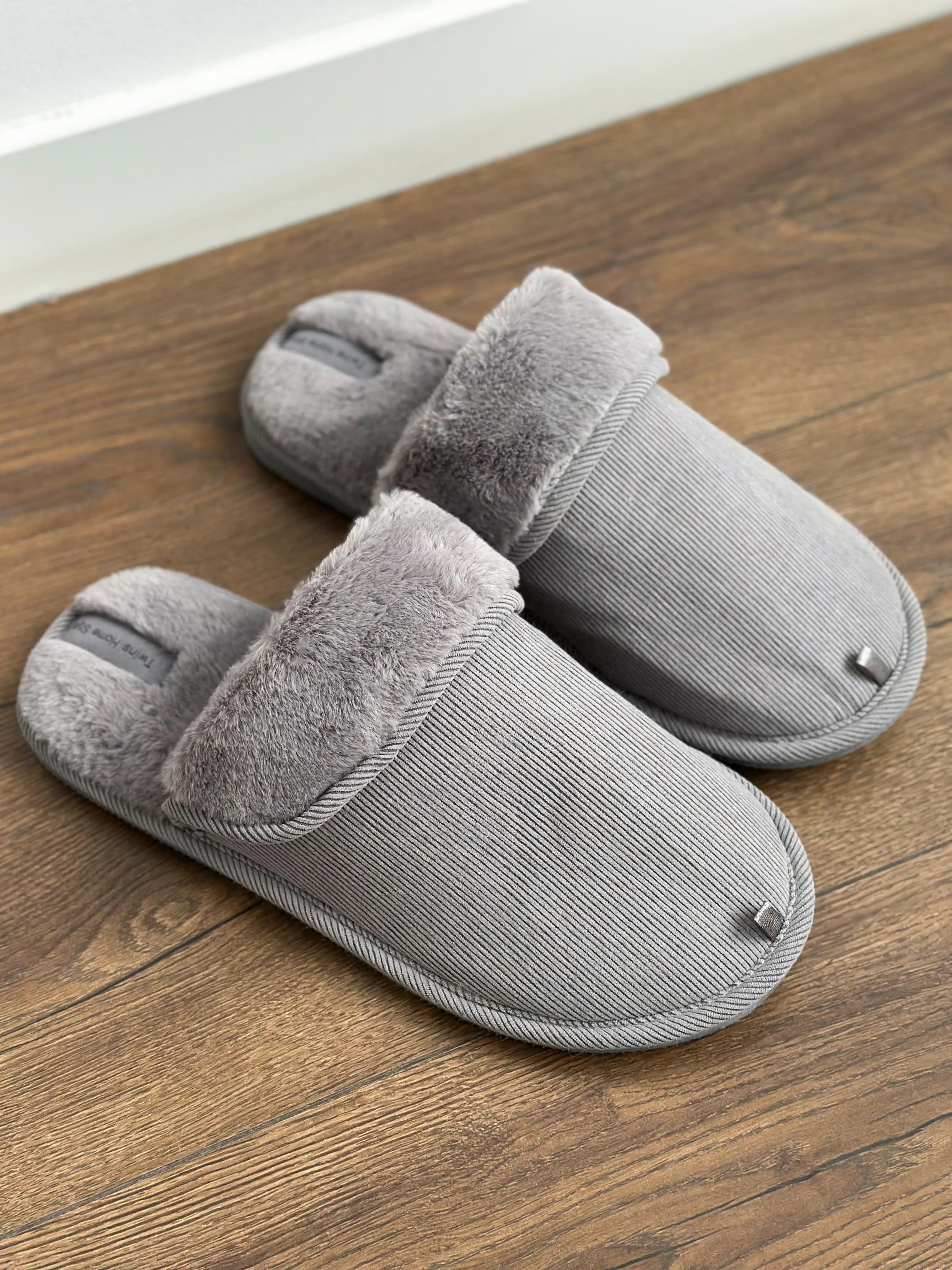 Men's slippers HS-OZ VELVET with fur inside out, gray