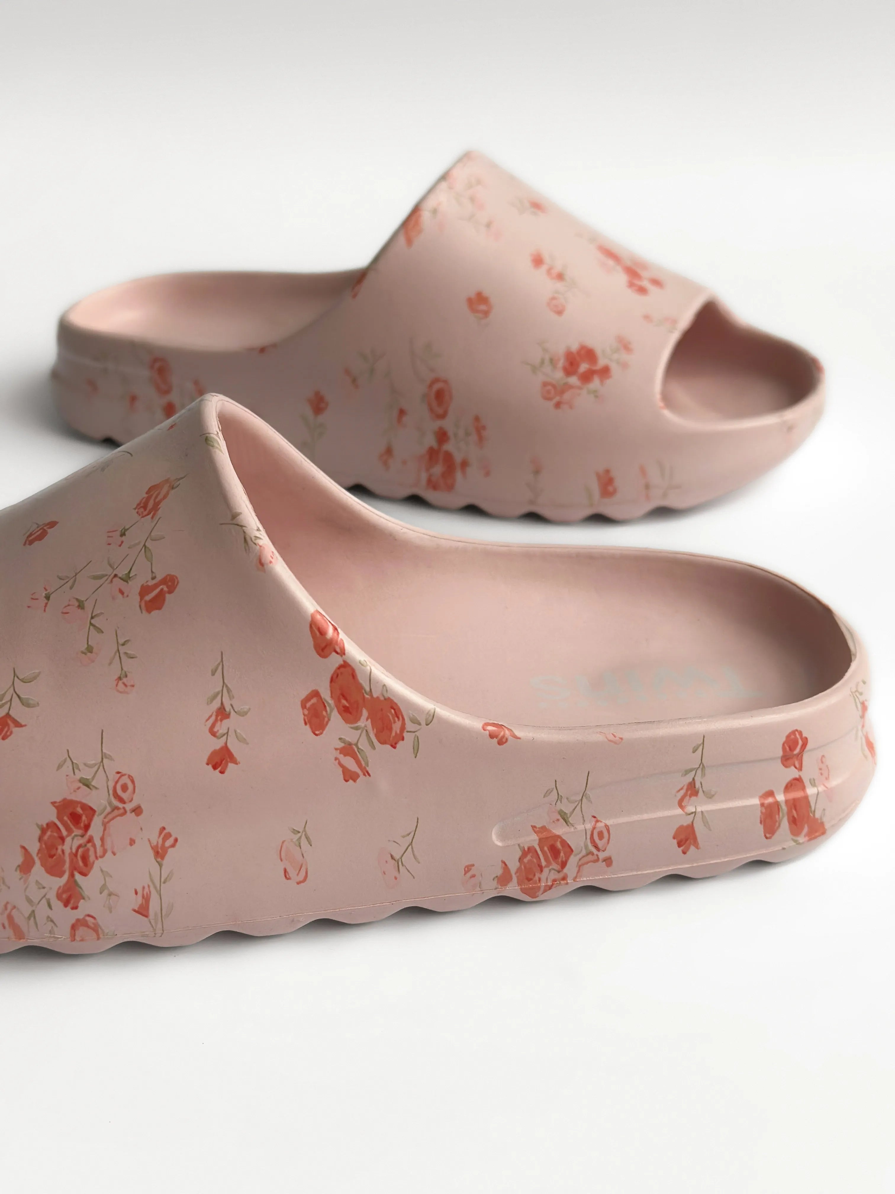 Twins foam beach and street slippers powder red flower (=)